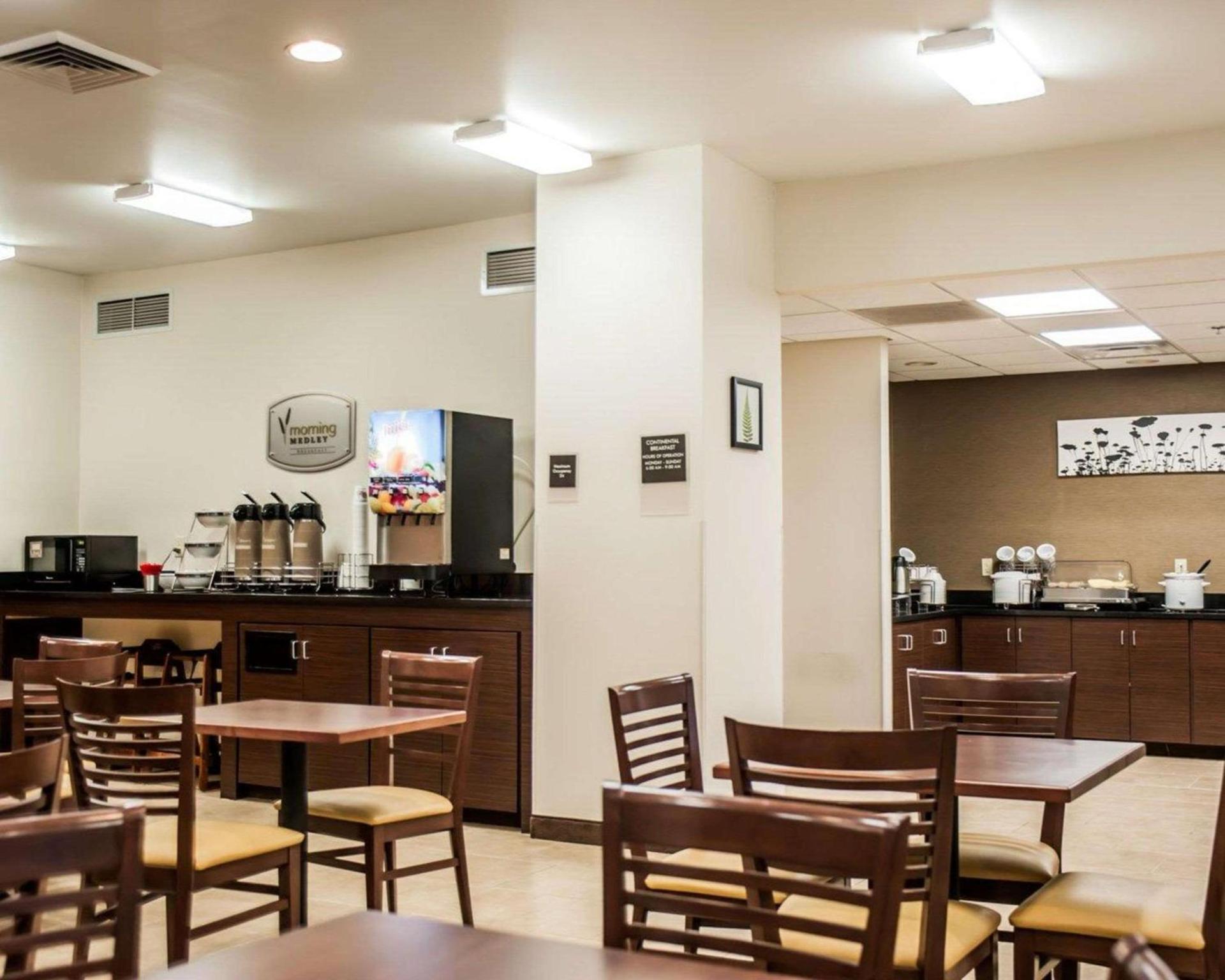 Sleep Inn & Suites Fort Campbell photo 25
