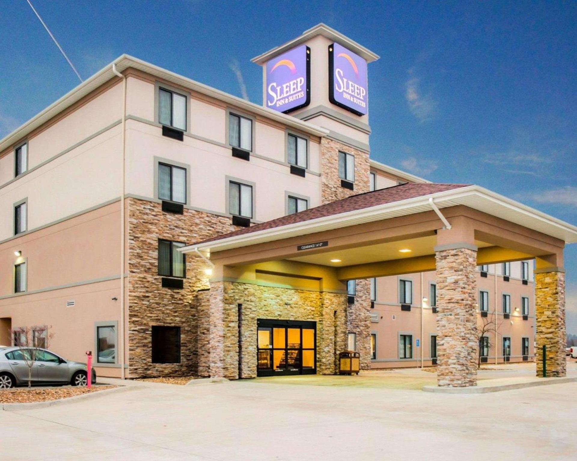 Sleep Inn & Suites Fort Campbell — hotel in Oak Grove