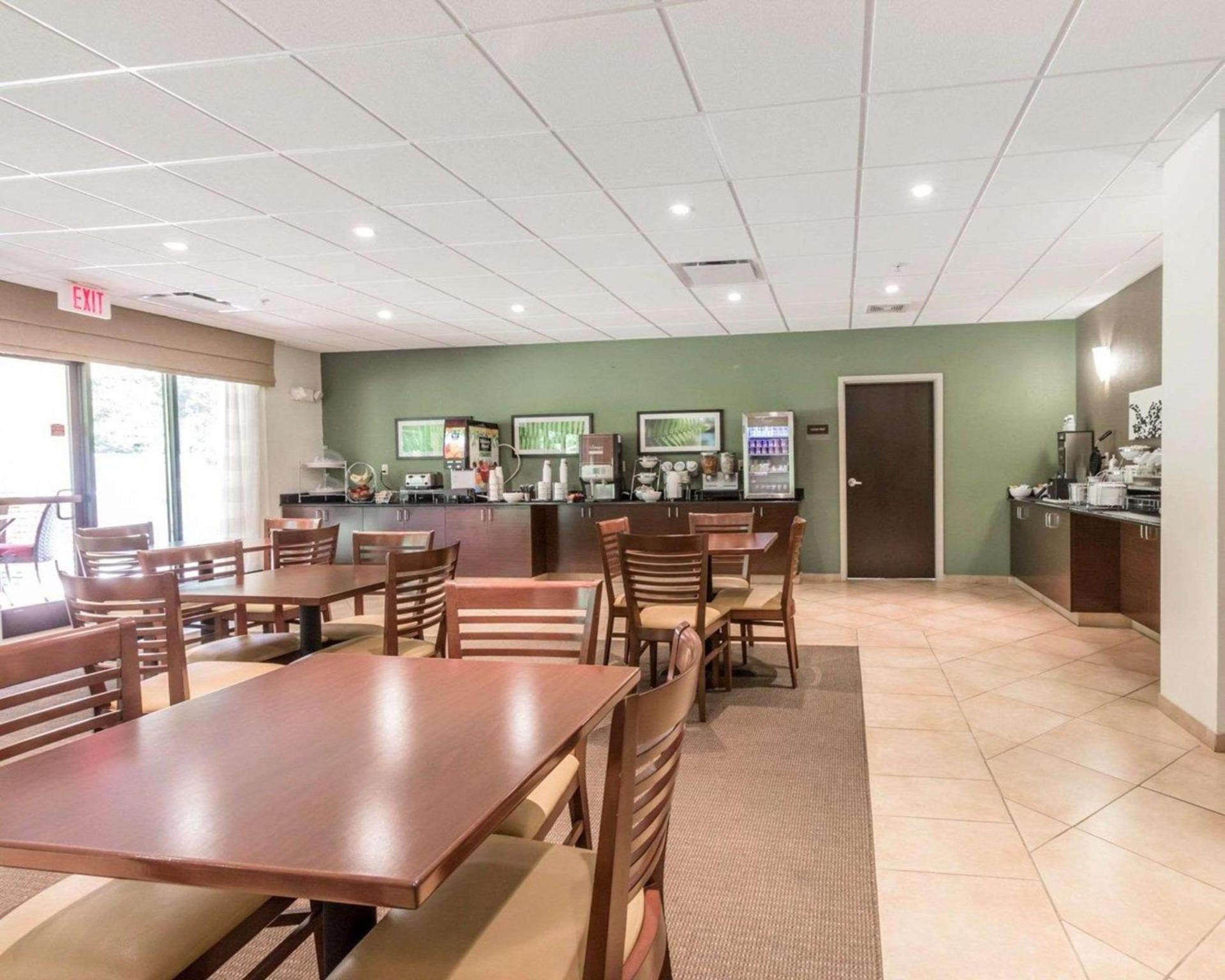 Sleep Inn & Suites Middlesboro photo 29