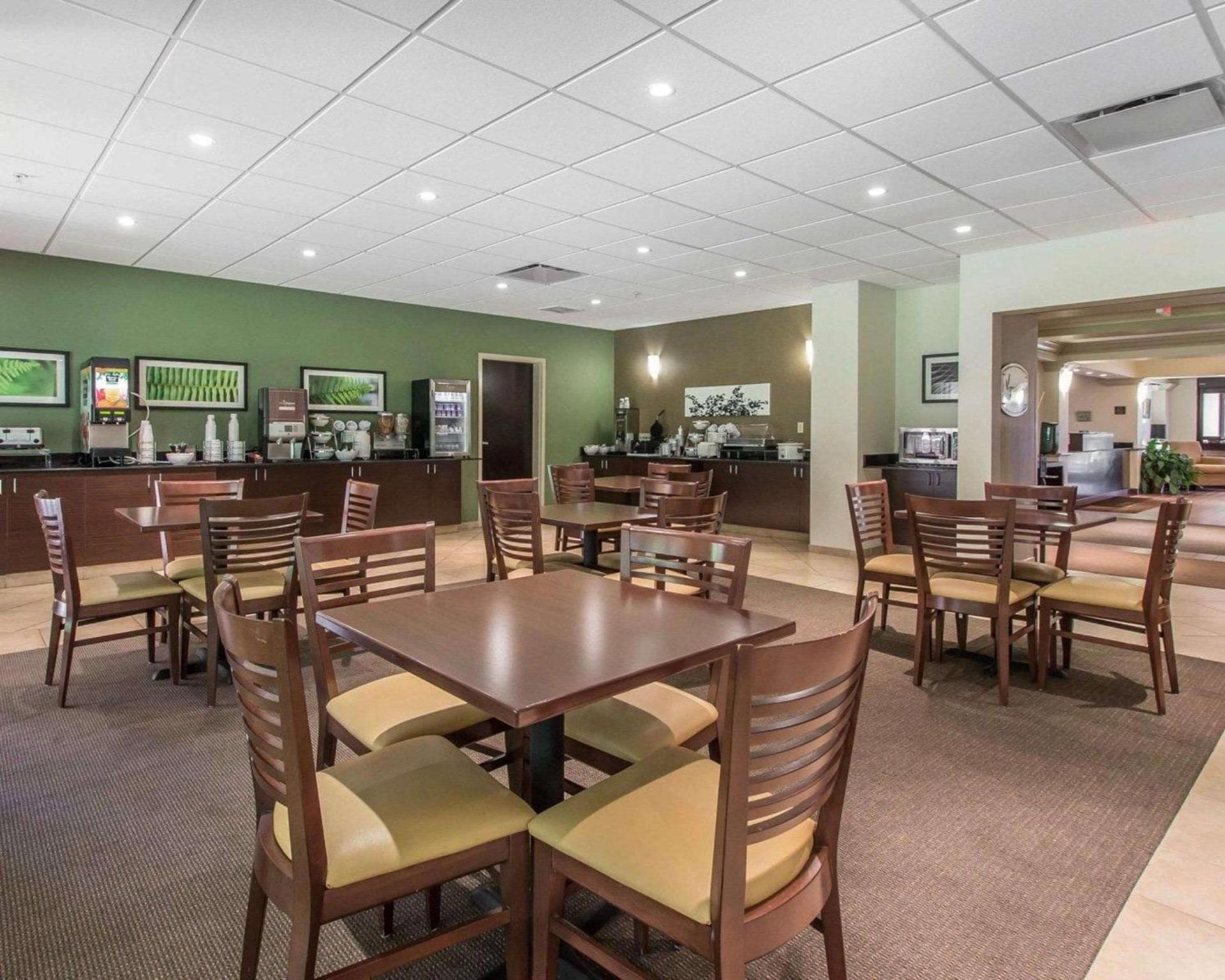 Sleep Inn & Suites Middlesboro photo 31