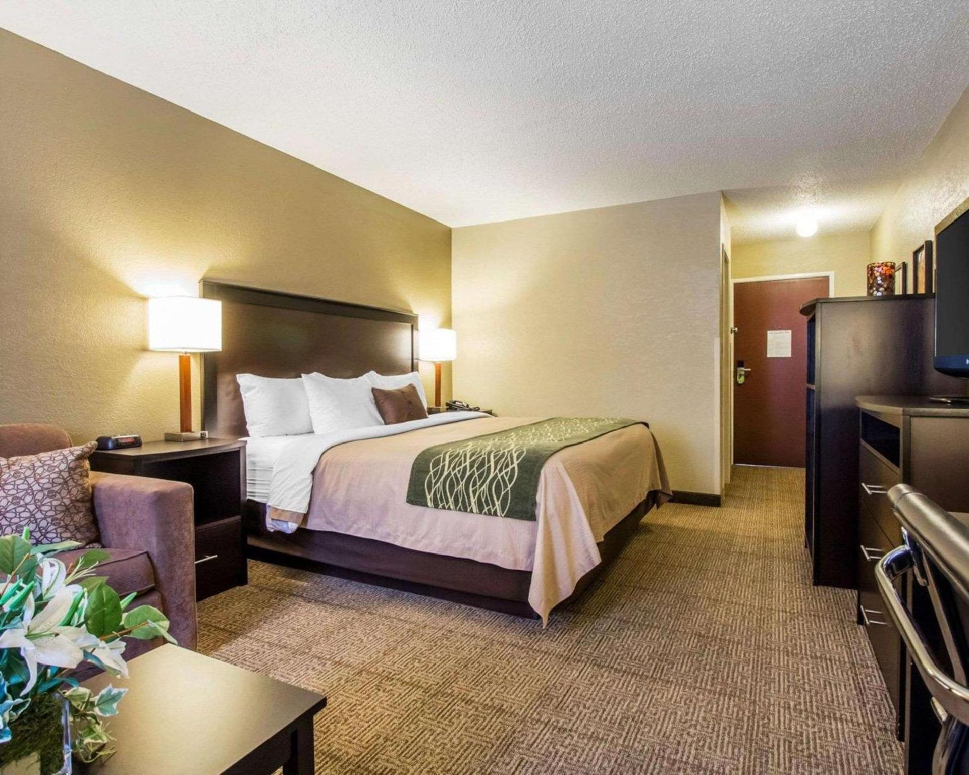 Quality Inn Harlan photo 13
