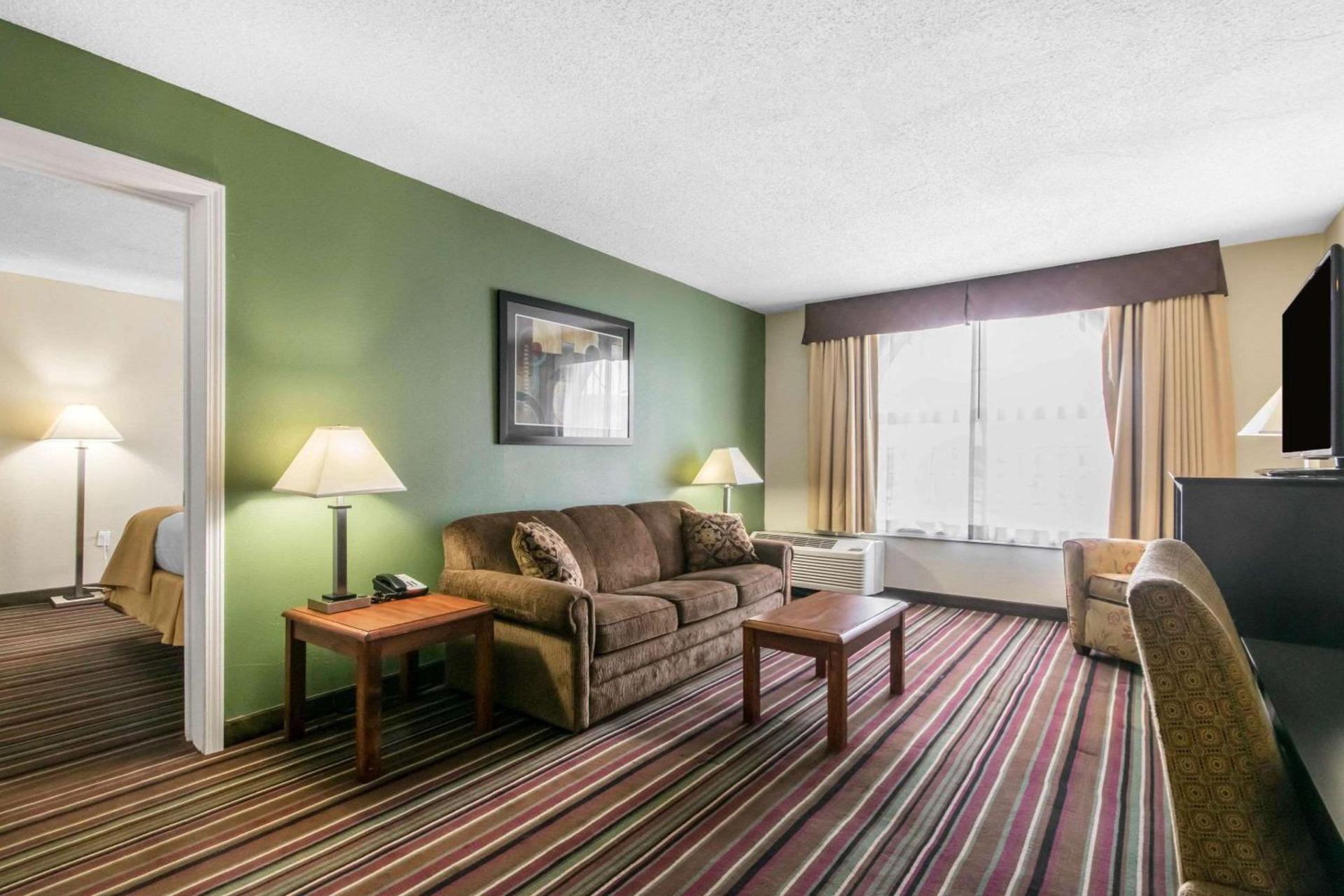 Quality Inn & Suites Horse Cave - Cave City photo 29
