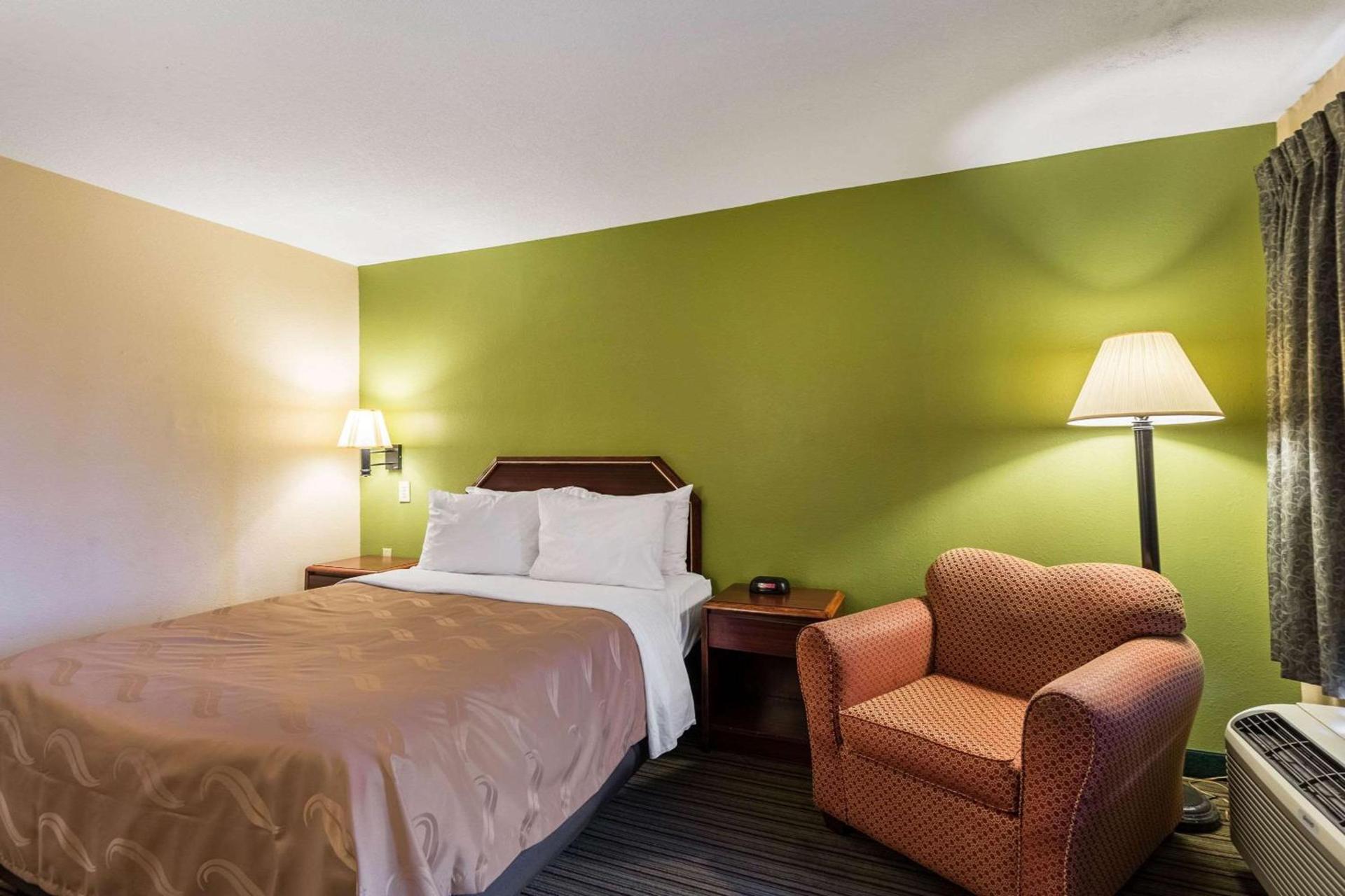 Quality Inn Alexandria photo 44