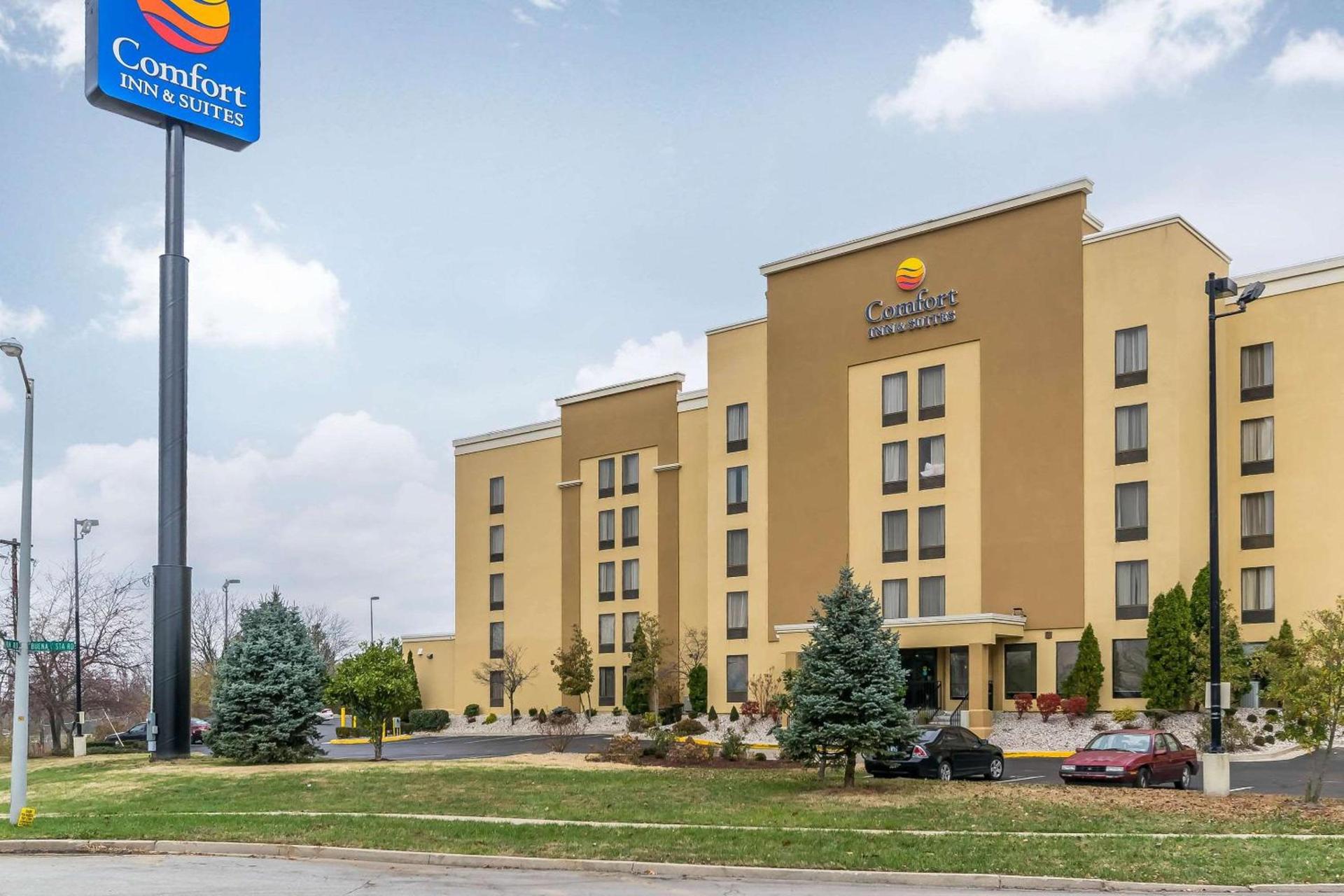 Comfort Inn & Suites Lexington - Hamburg I-75 — hotel in Lexington