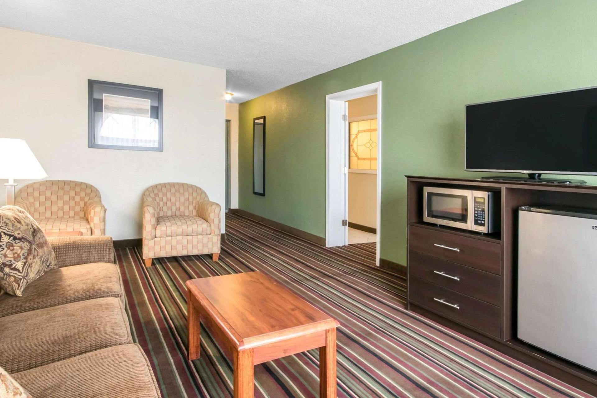 Quality Inn & Suites Horse Cave - Cave City photo 22