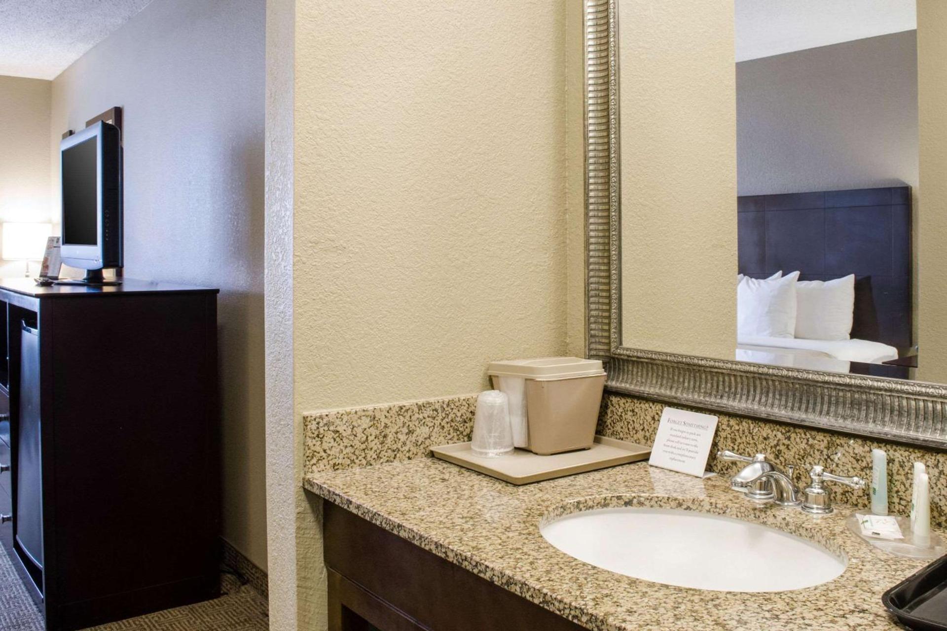 Quality Inn Ruston photo 41