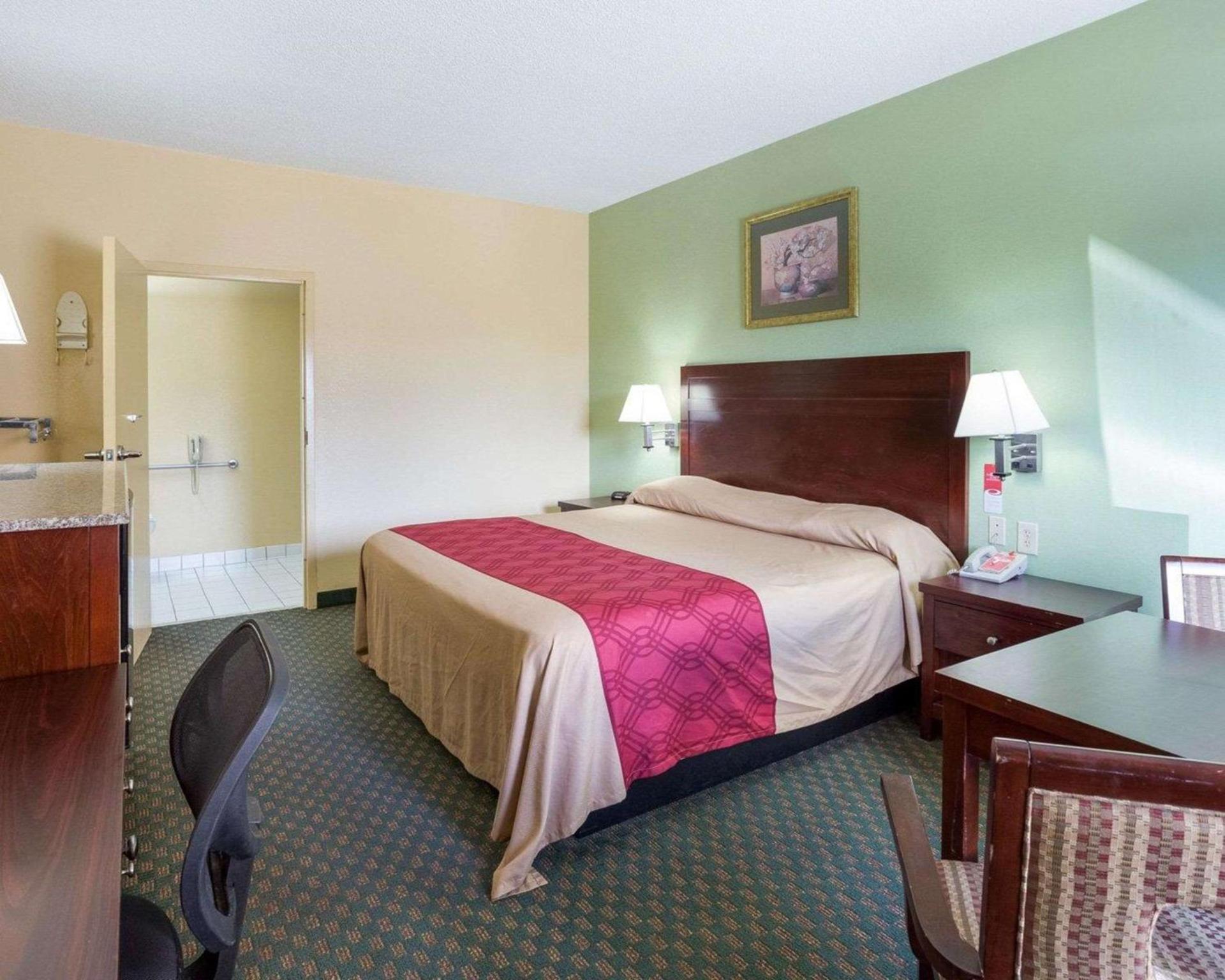 Rodeway Inn & Suites New Orleans Gentilly photo 13