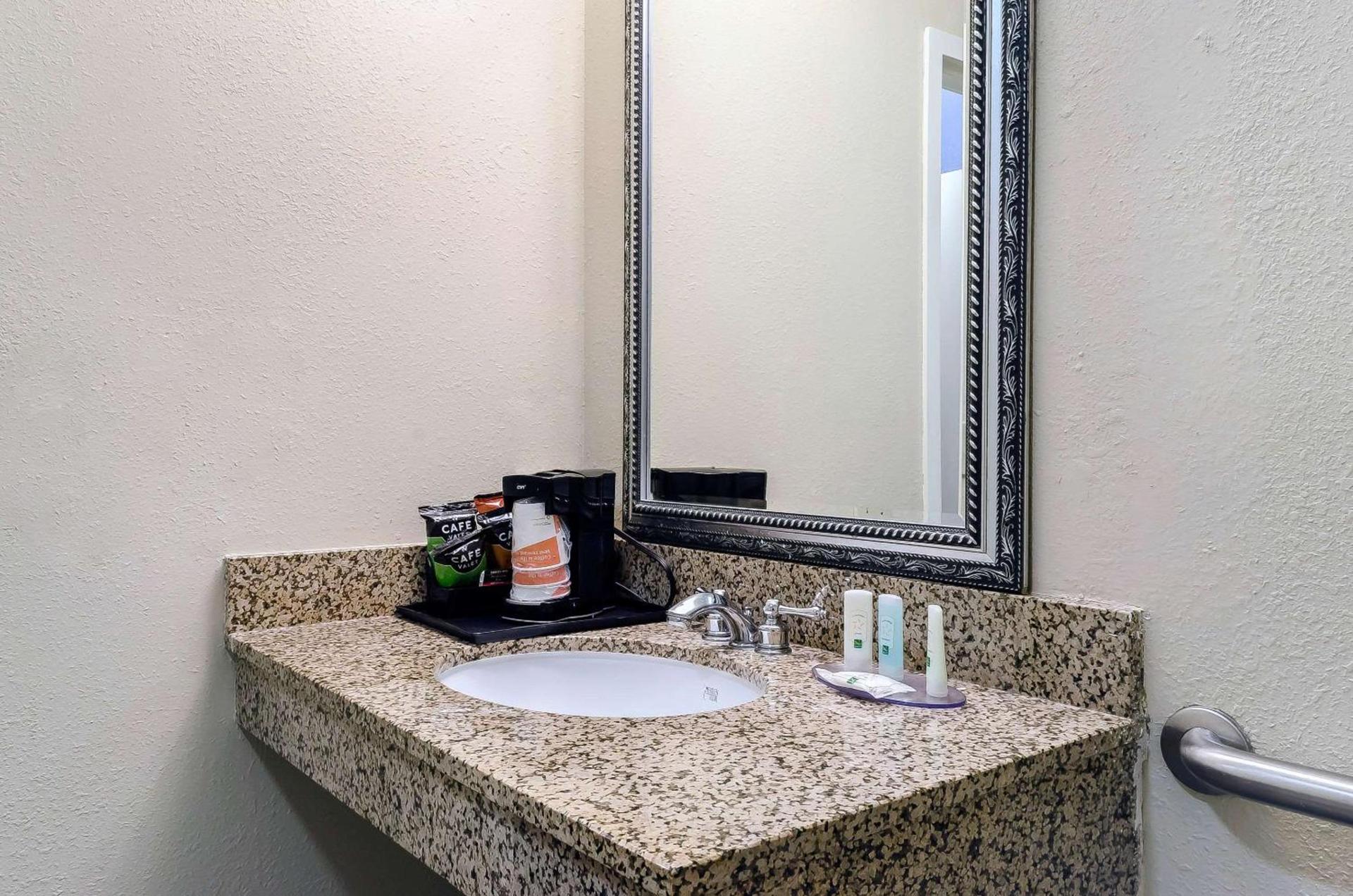 Quality Inn Ruston photo 32