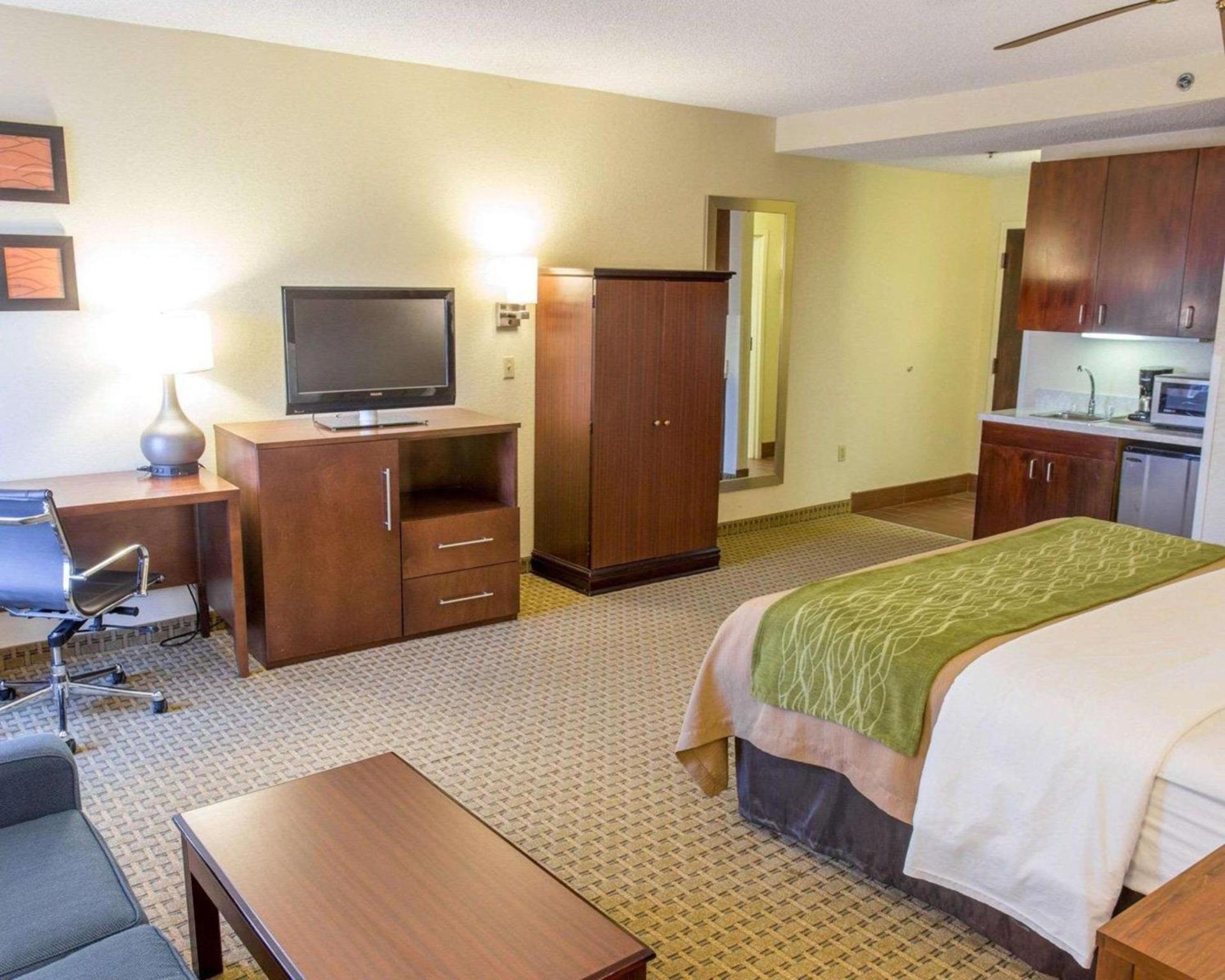 Comfort Inn Hammond photo 23