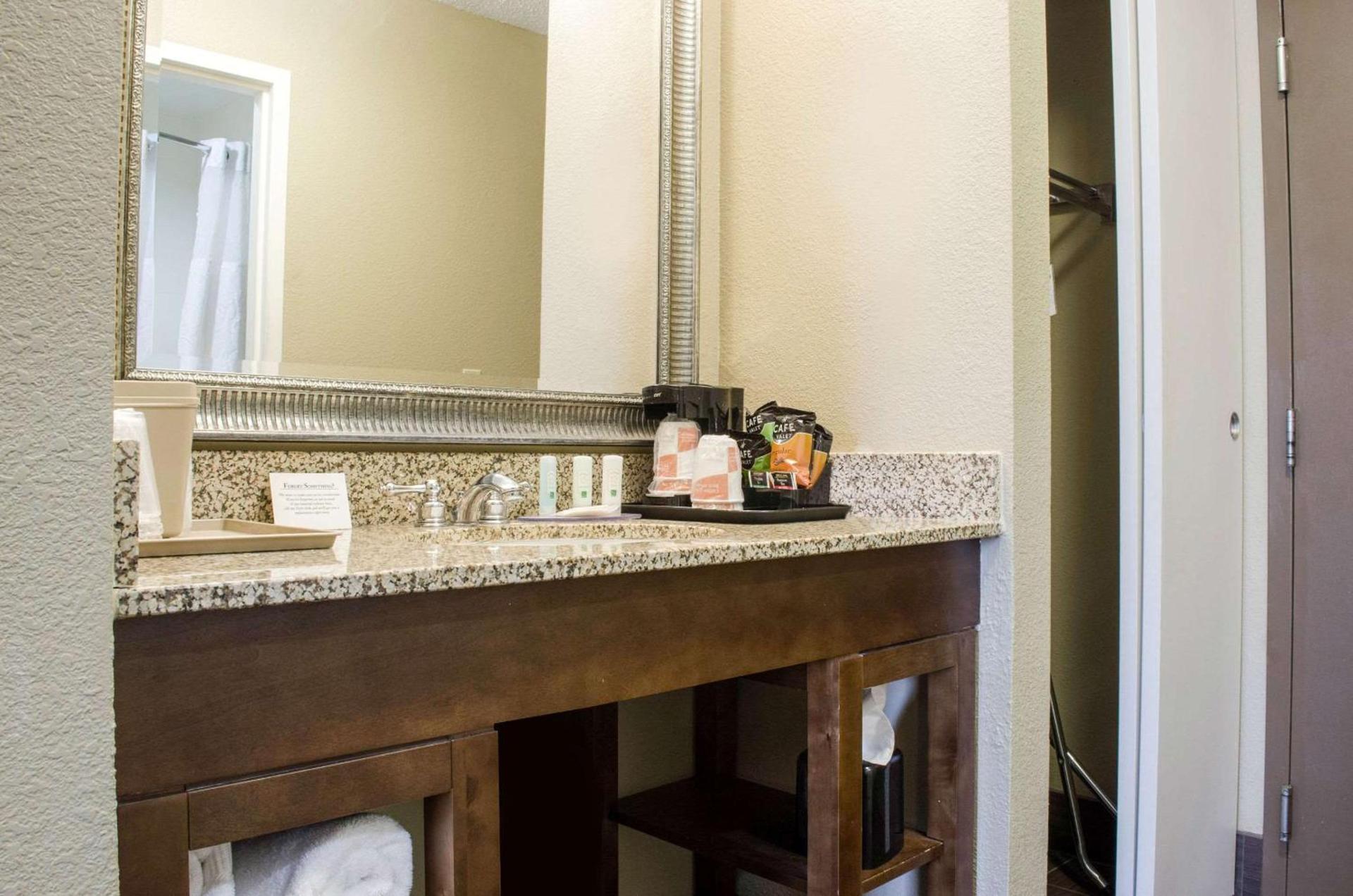 Quality Inn Ruston photo 28