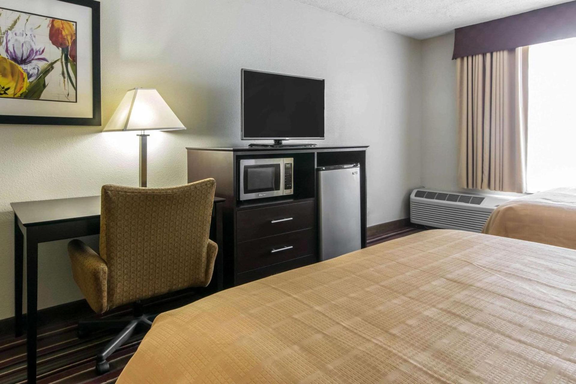 Quality Inn & Suites Horse Cave - Cave City photo 5