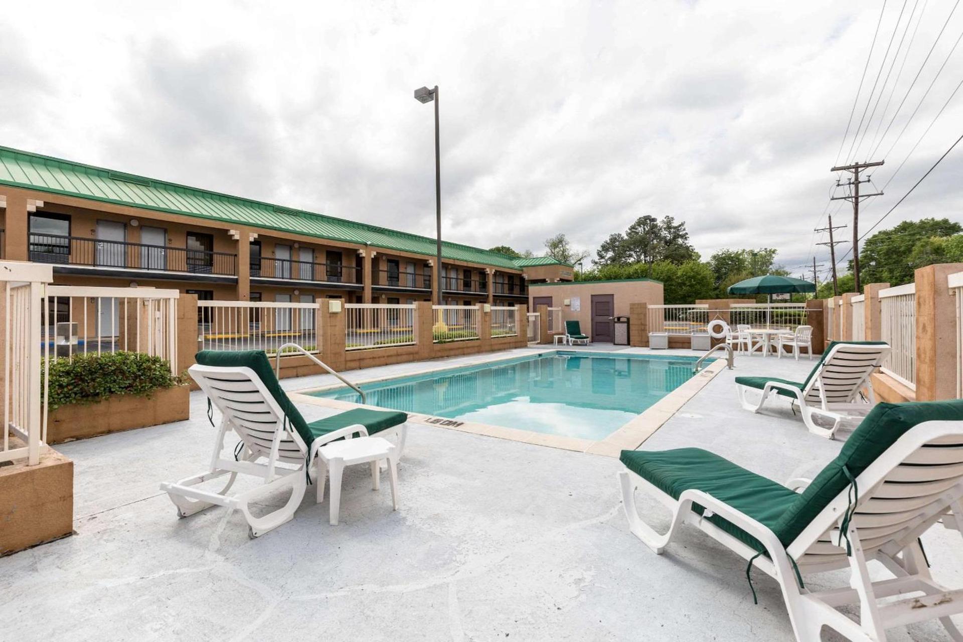 Quality Inn Alexandria photo 32