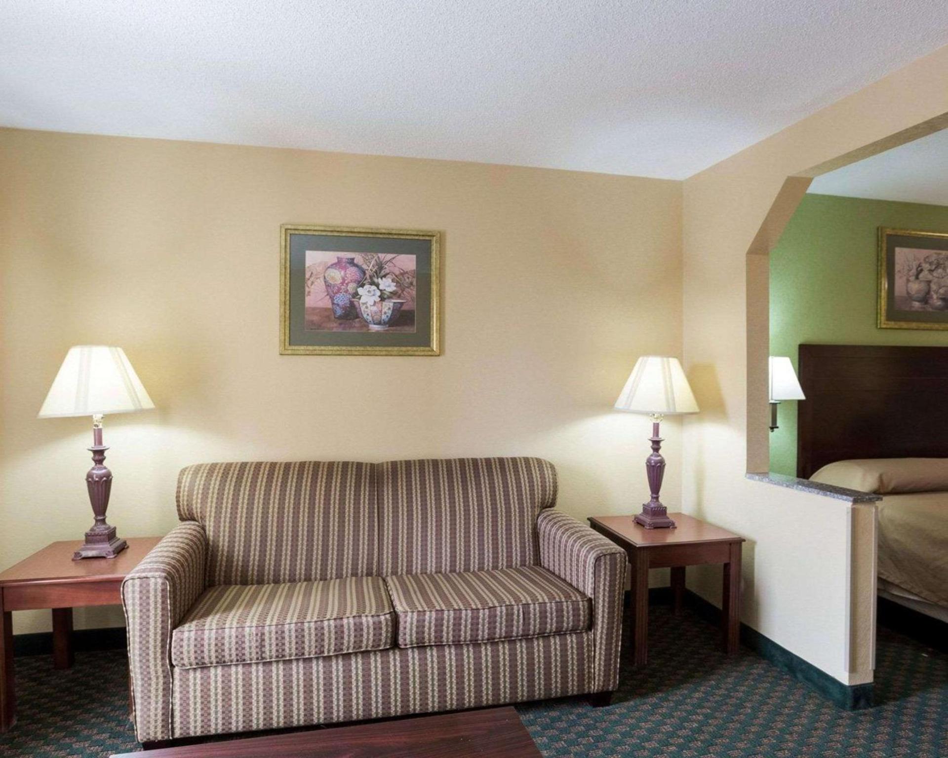 Rodeway Inn & Suites New Orleans Gentilly photo 19