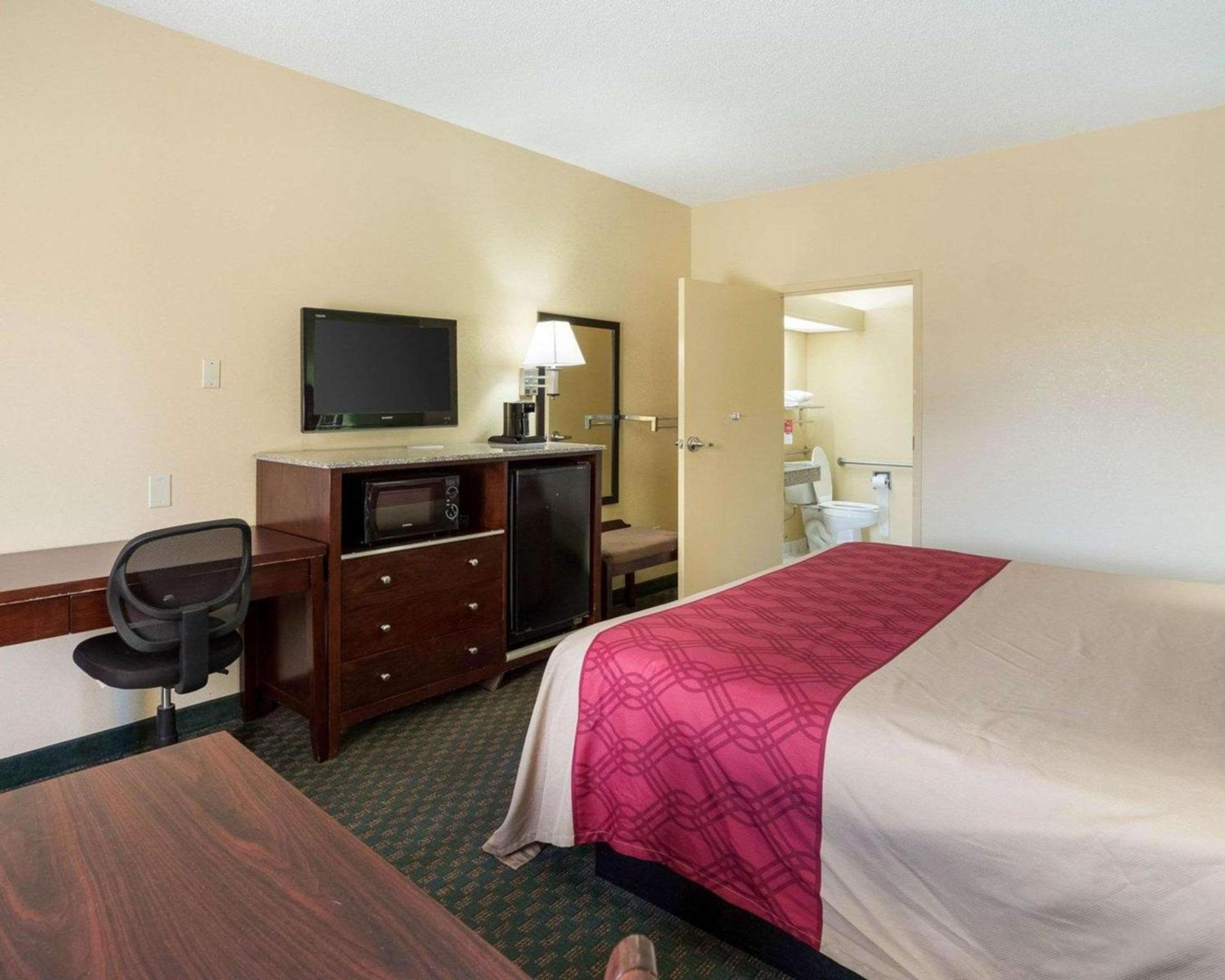 Rodeway Inn & Suites New Orleans Gentilly photo 12