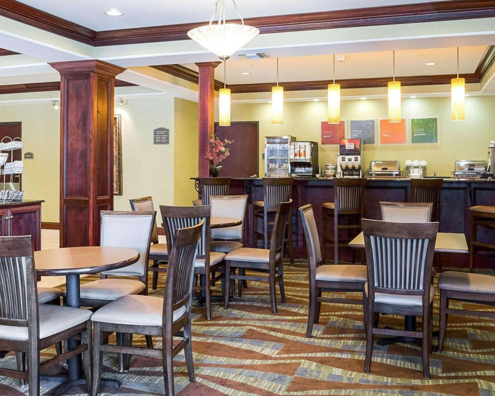 Comfort Suites Harvey - New Orleans West photo 14