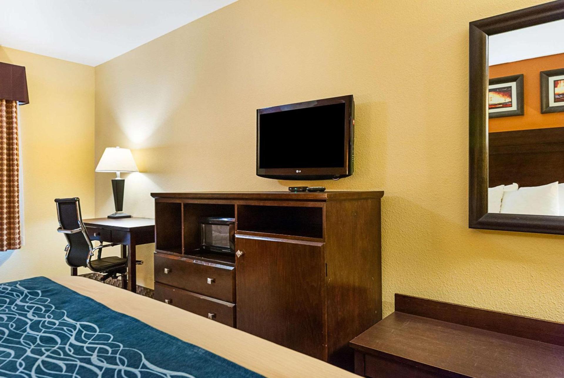 Spark by Hilton Opelousas photo 34