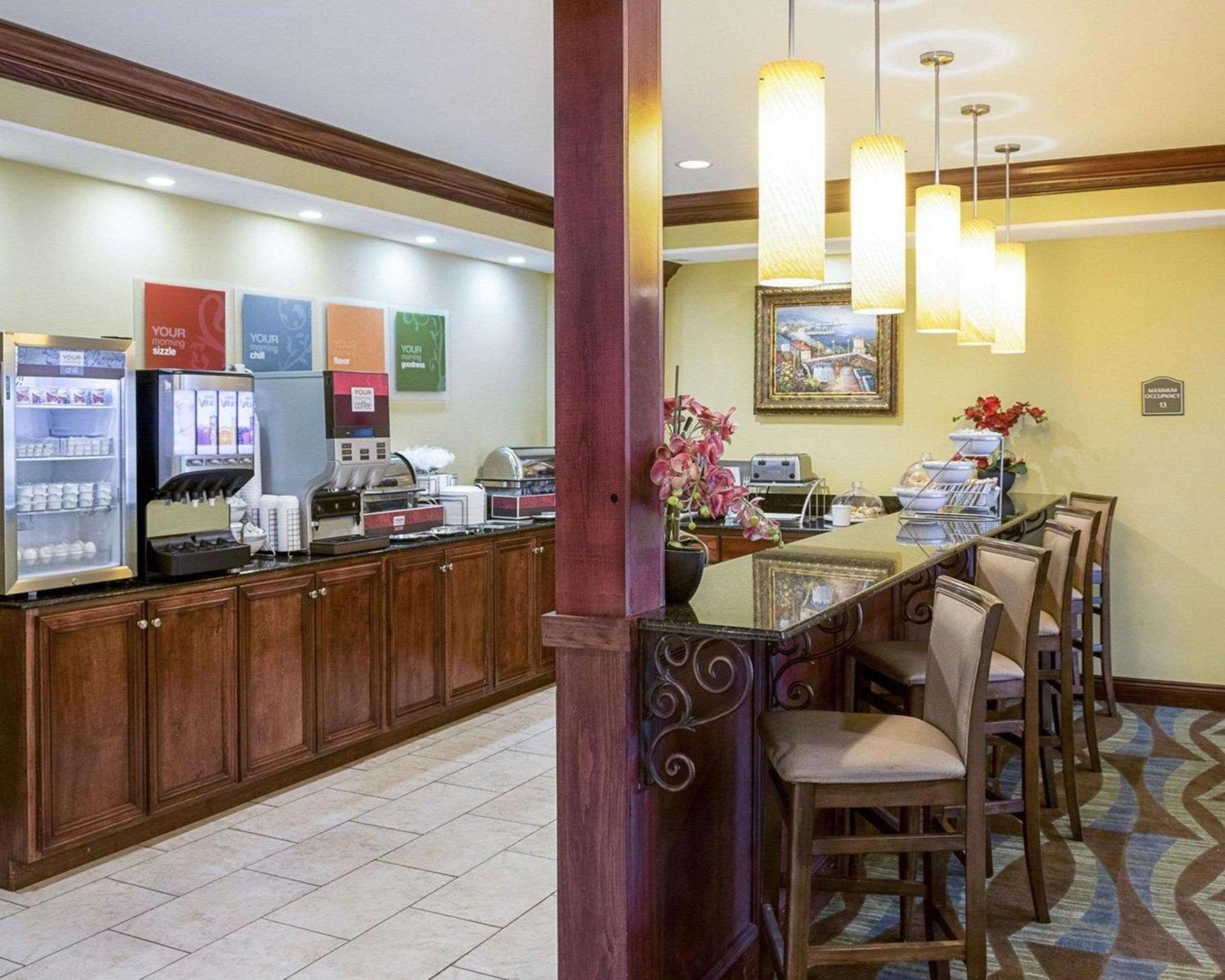 Comfort Suites Harvey - New Orleans West photo 7