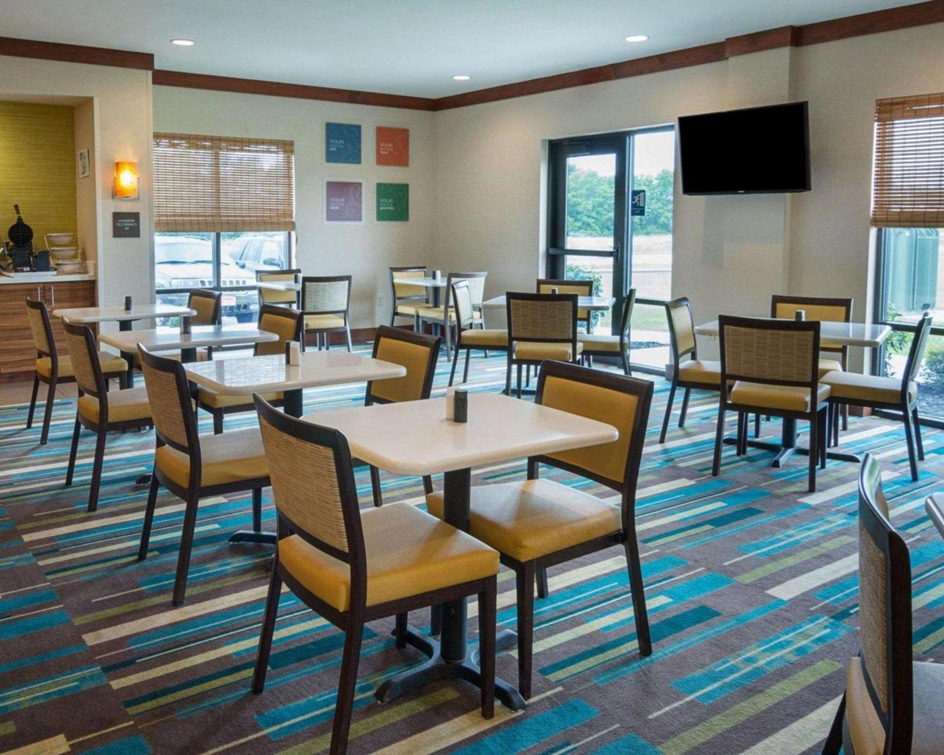 Comfort Suites Bossier City - Shreveport East photo 42