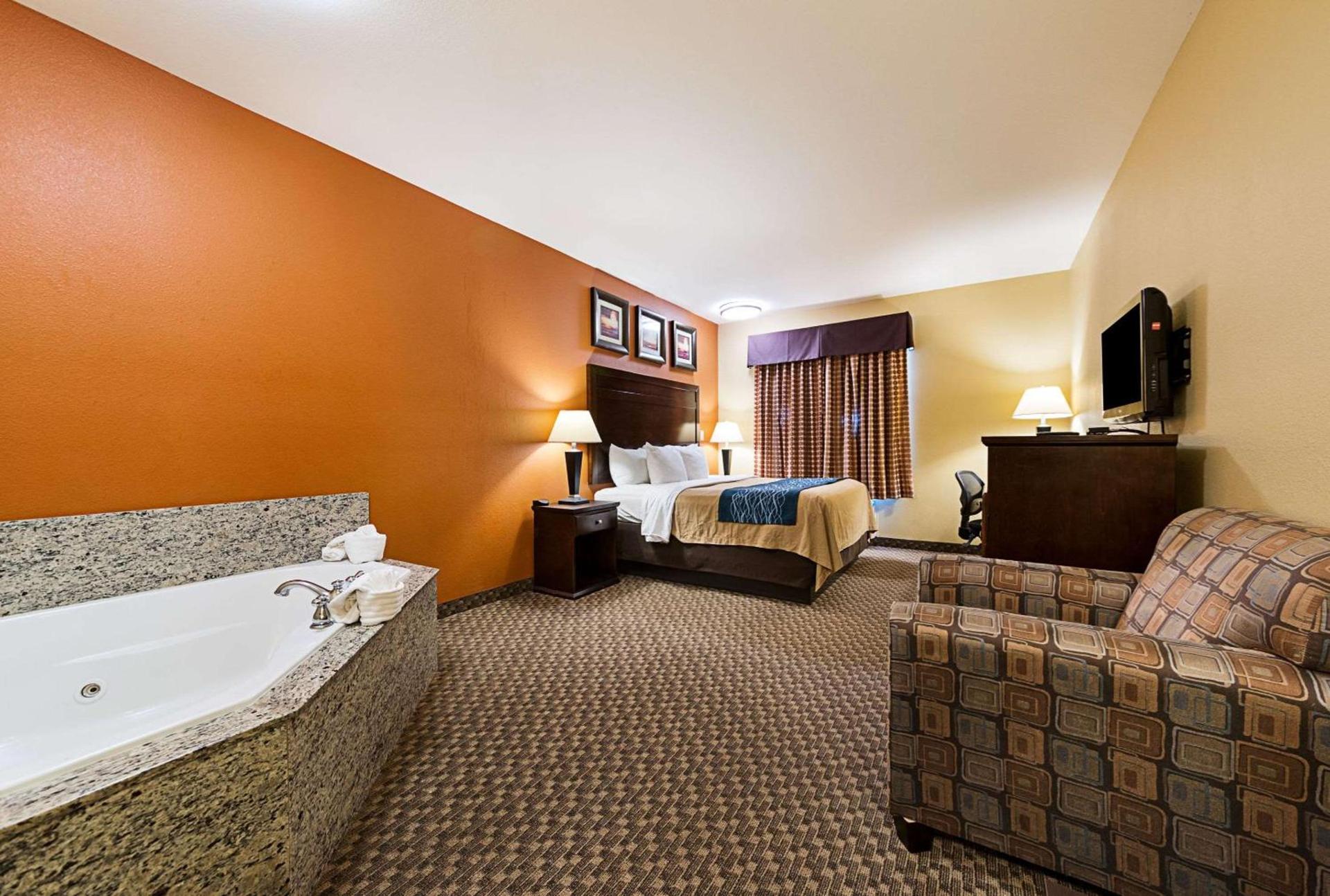 Spark by Hilton Opelousas photo 36