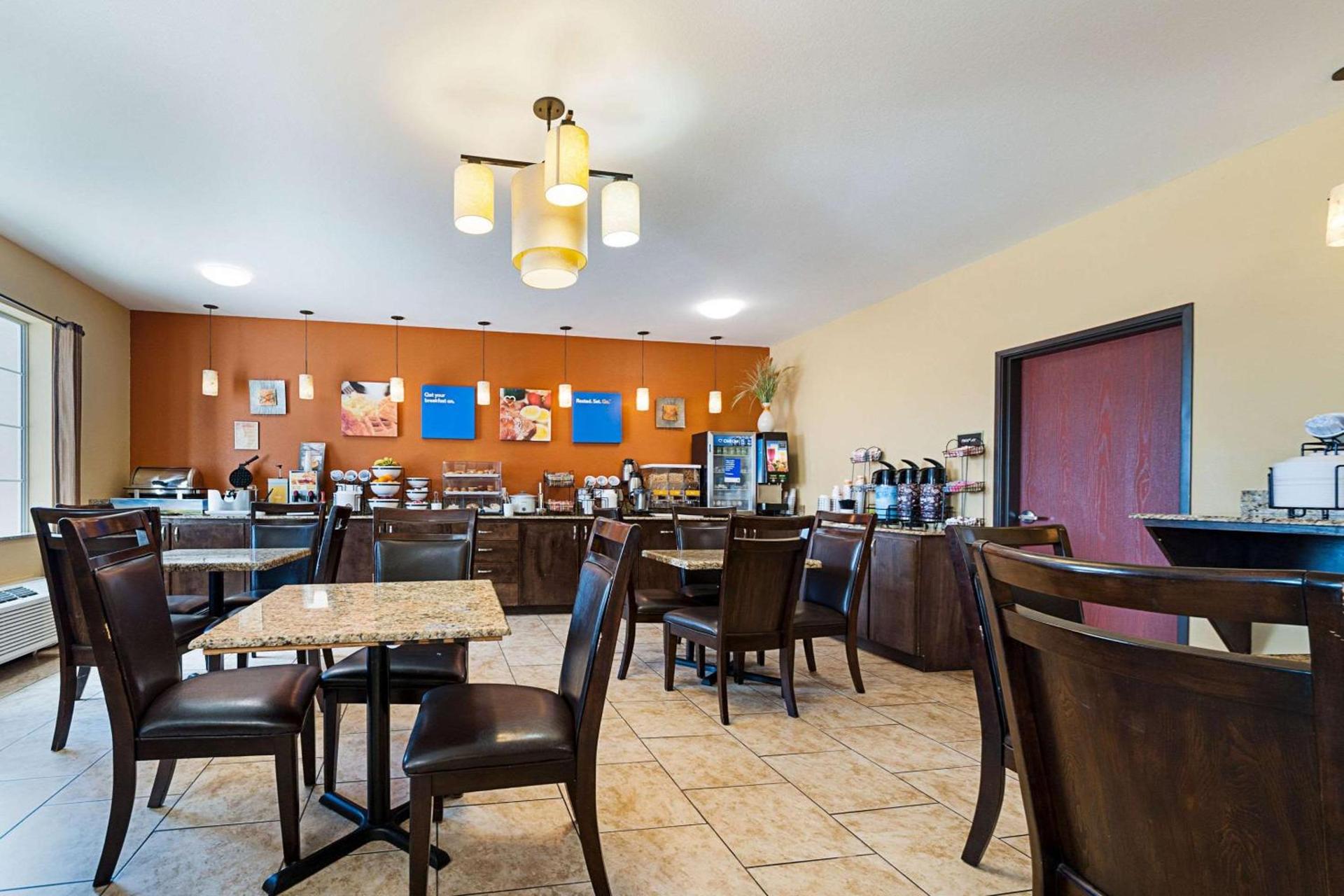 Spark by Hilton Opelousas photo 14
