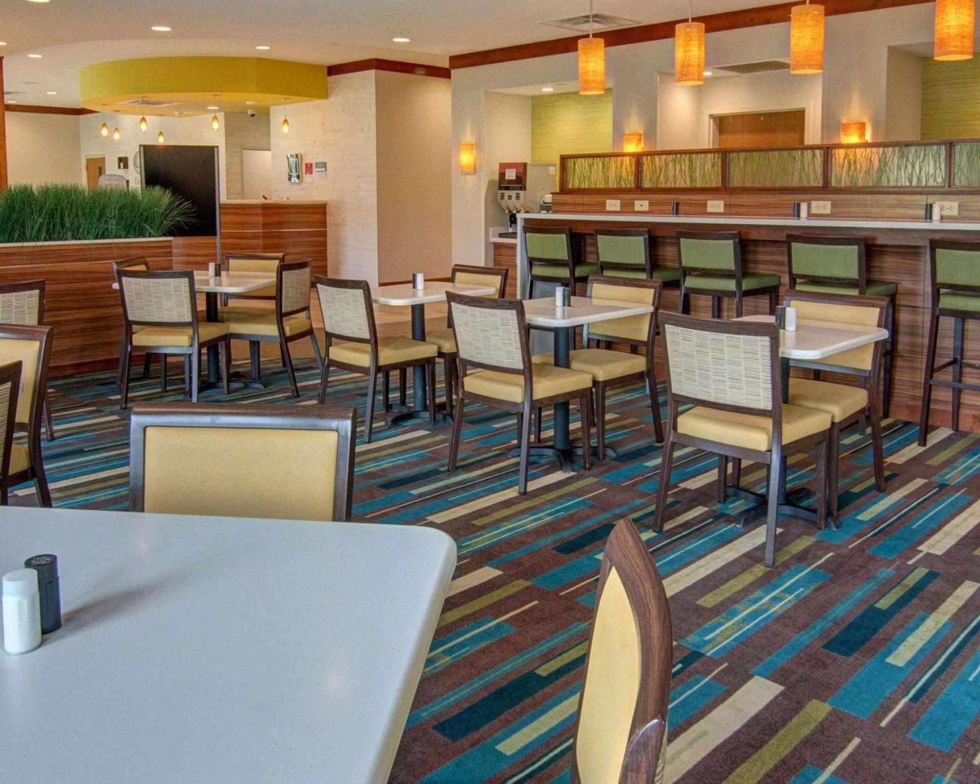Comfort Suites Bossier City - Shreveport East photo 44