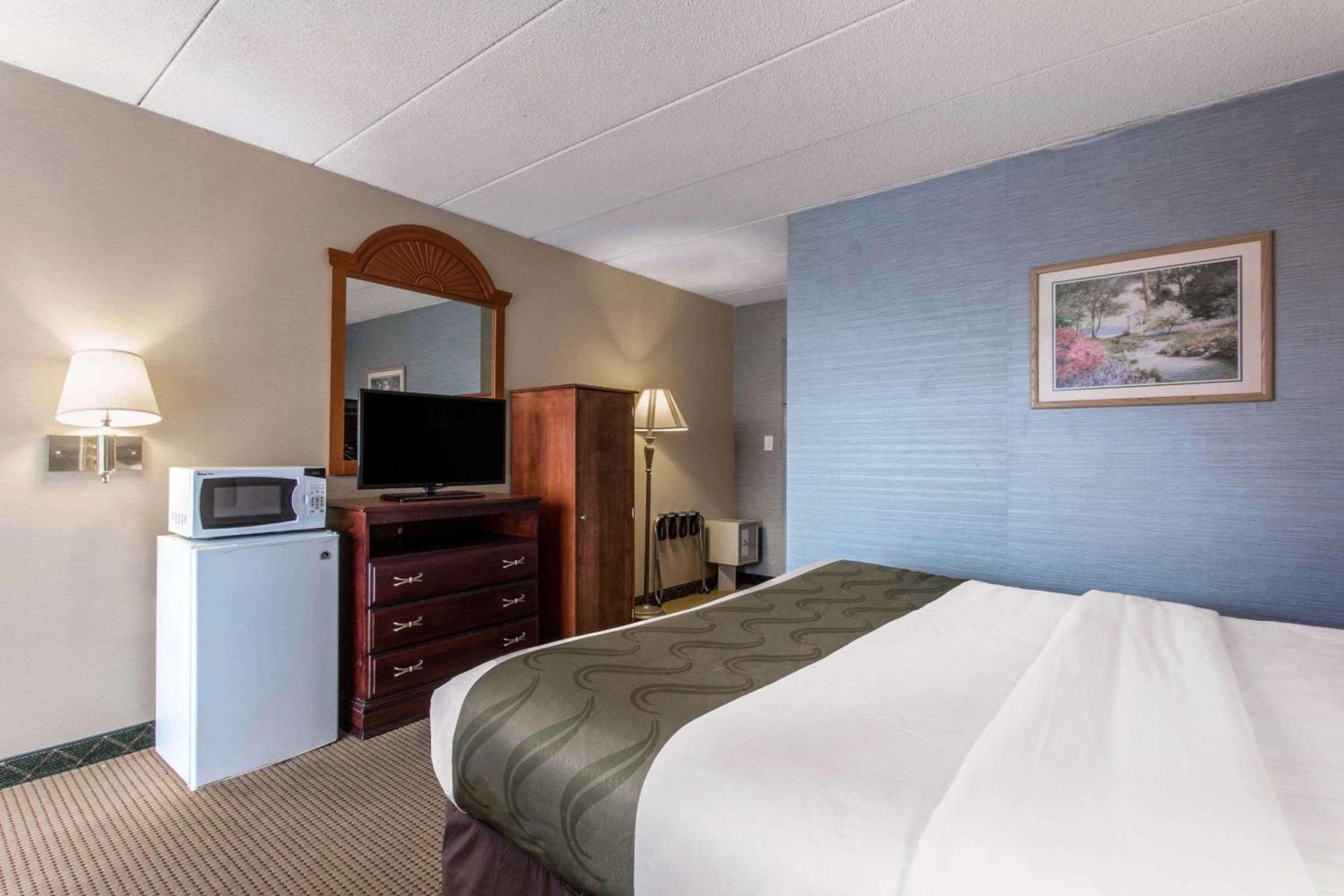 Quality Inn West Springfield photo 41