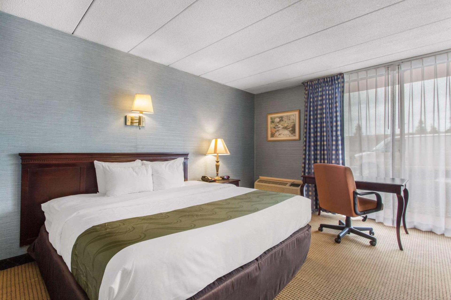 Quality Inn West Springfield photo 40