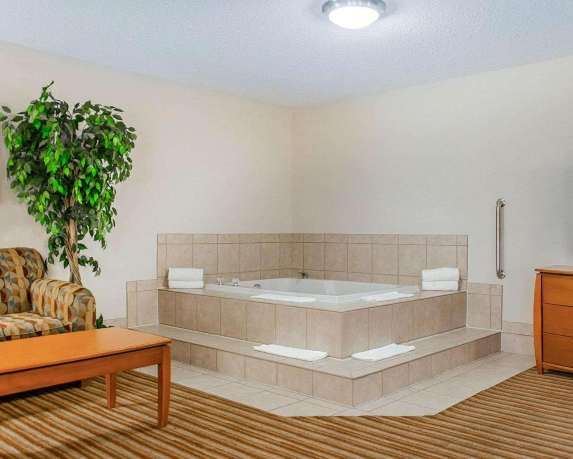 Quality Inn & Suites Twin Falls North photo 27