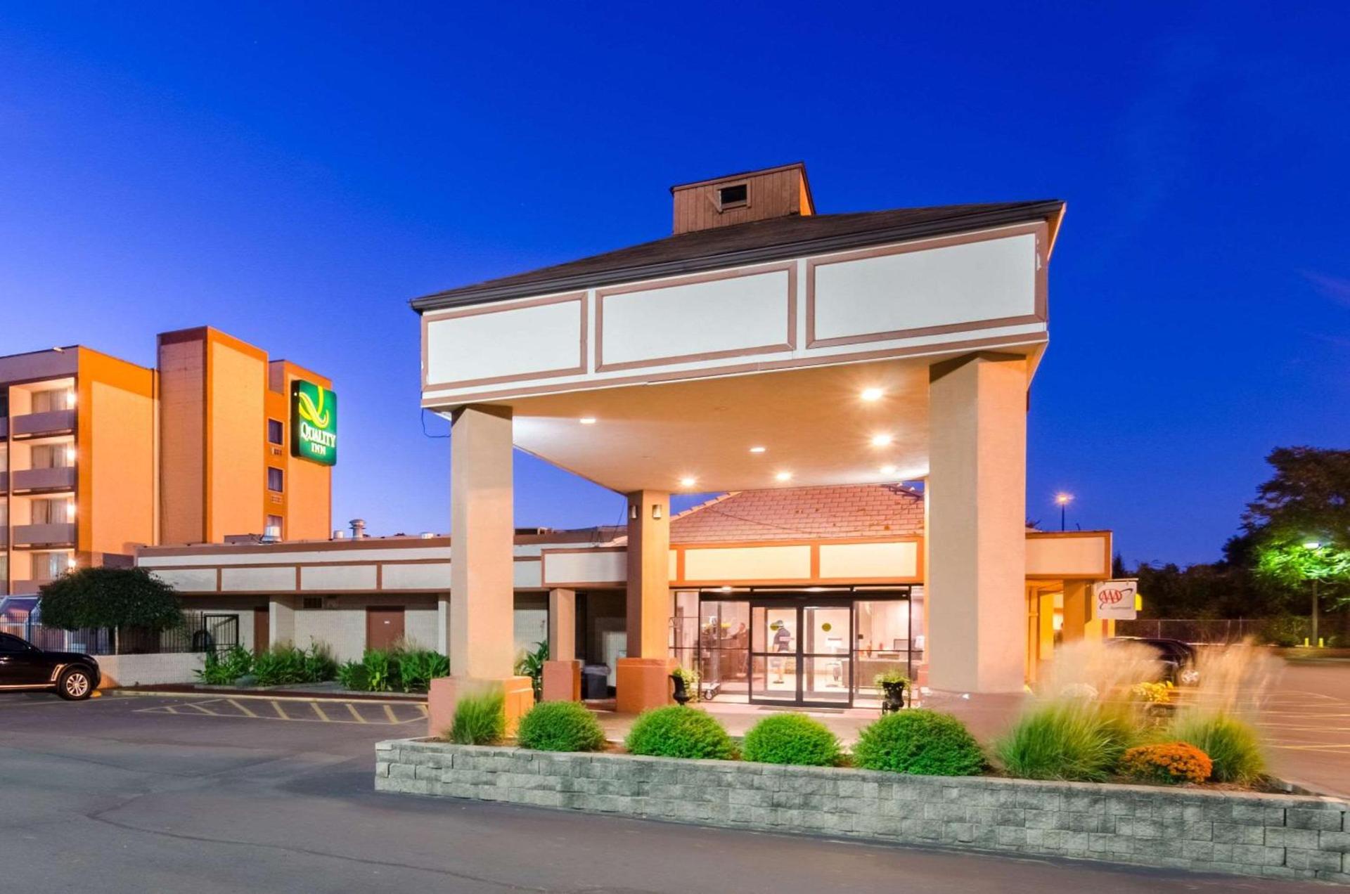 Quality Inn West Springfield photo 30
