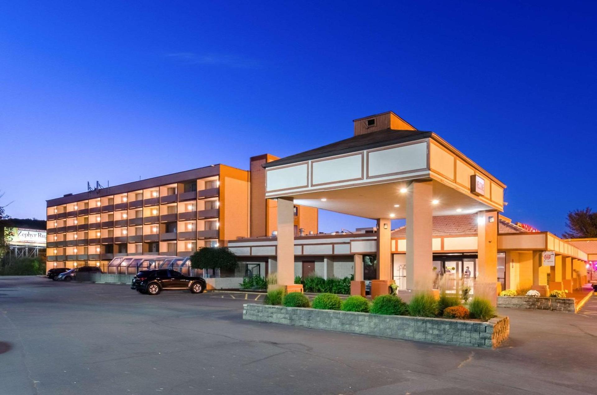 Quality Inn West Springfield photo 8