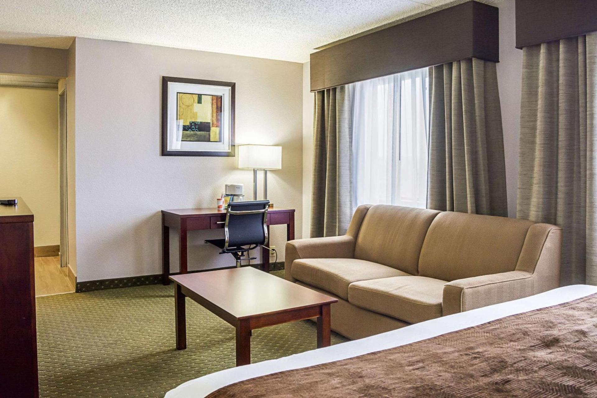 Quality Inn & Suites Clackamas - Portland photo 19
