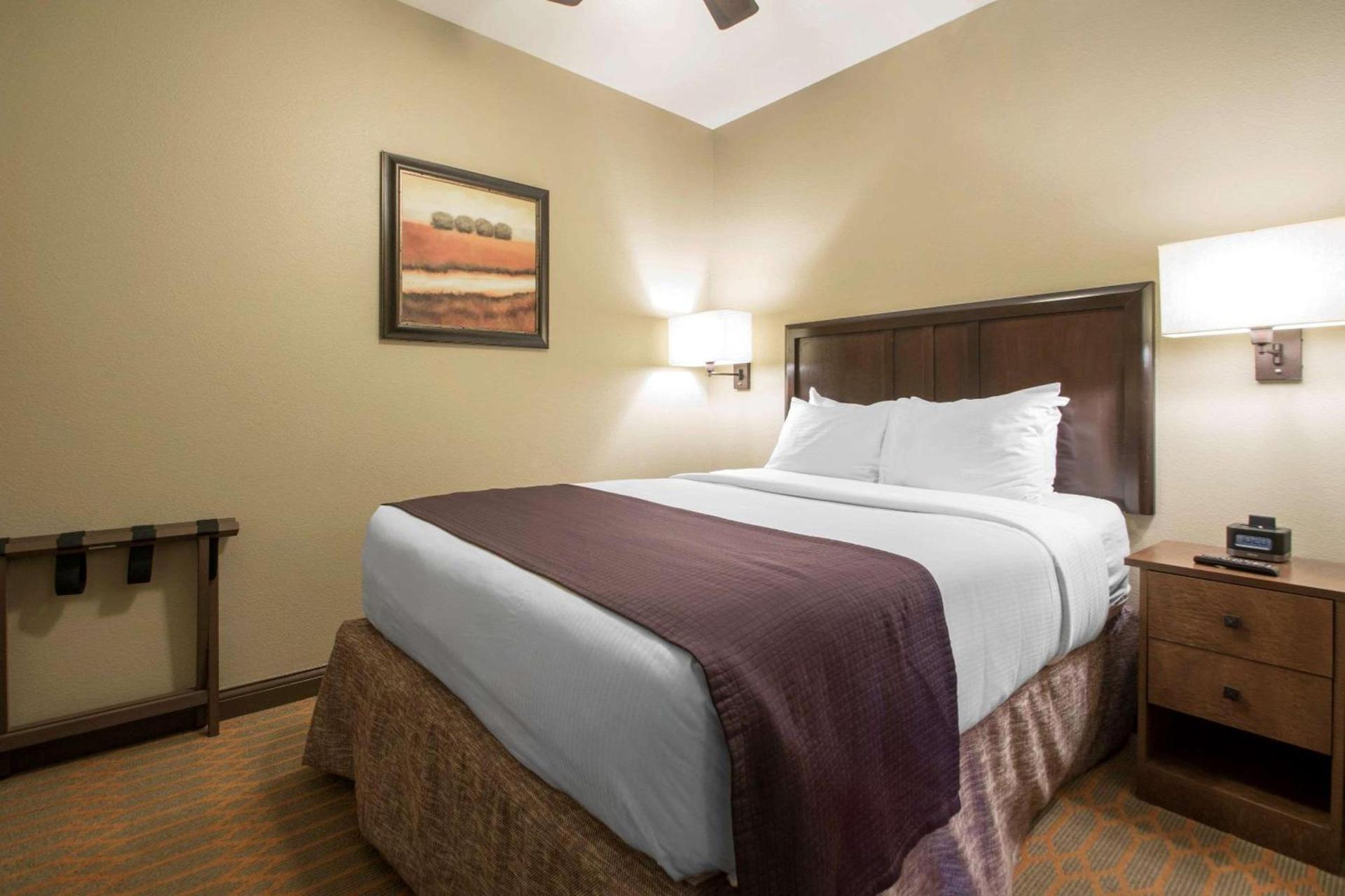 Bluegreen Vacations Odyssey Dells Resort photo 20