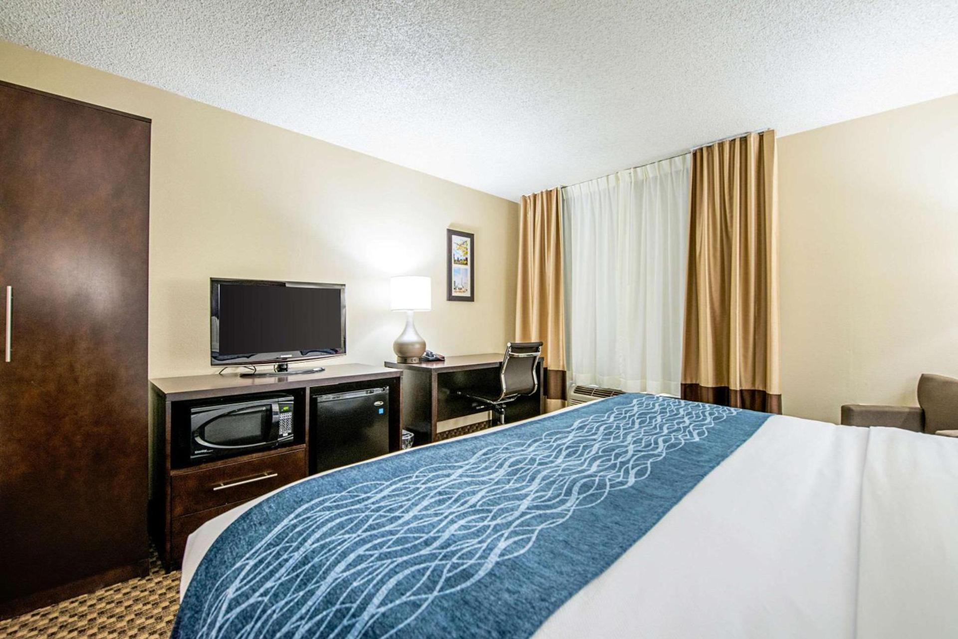 Spark by Hilton Matteson Chicago I 57 photo 9