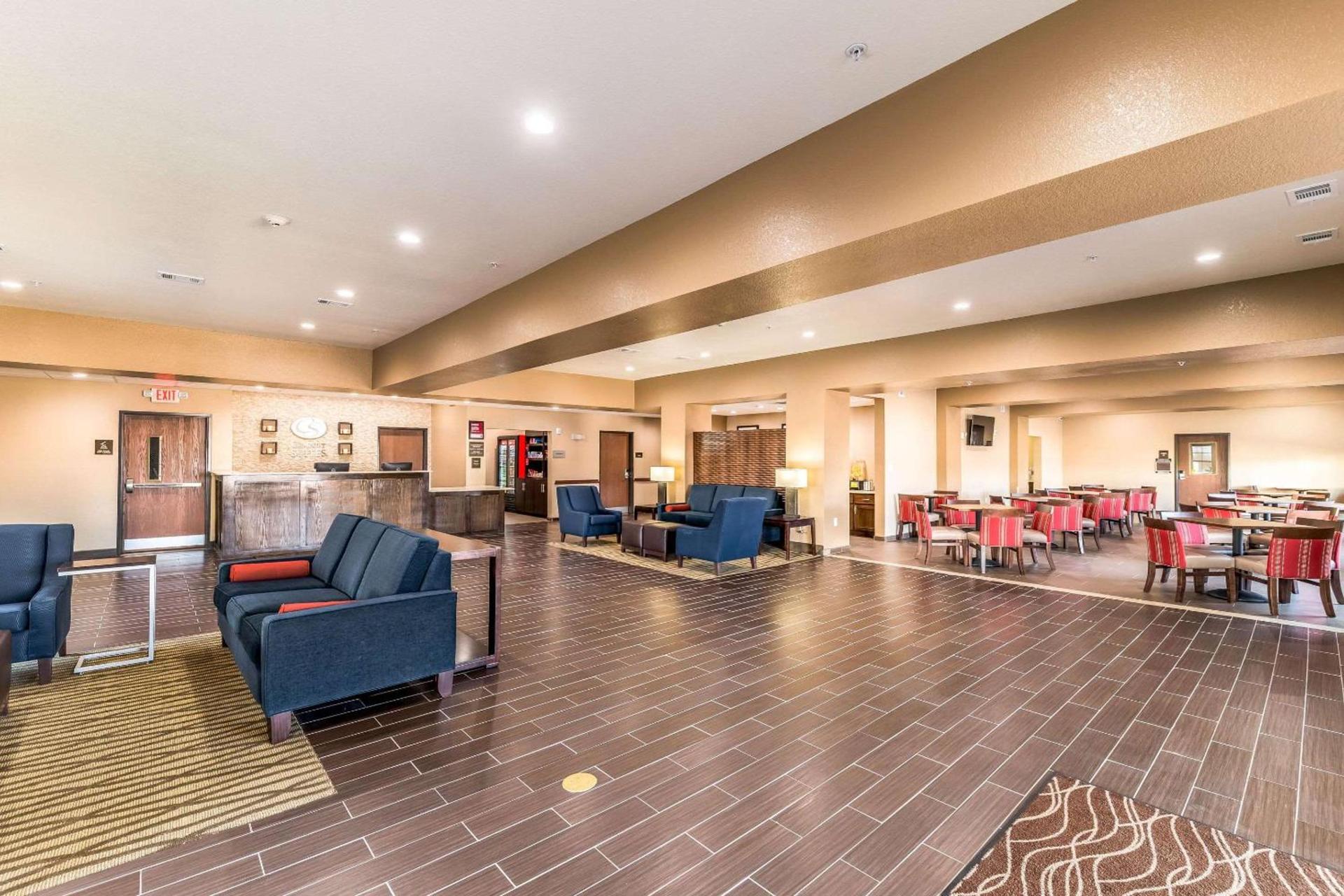 Comfort Suites Grand Prairie - Arlington North photo 7