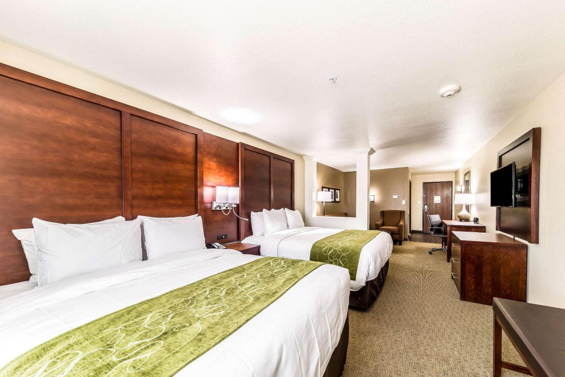 Comfort Suites Grand Prairie - Arlington North photo 19