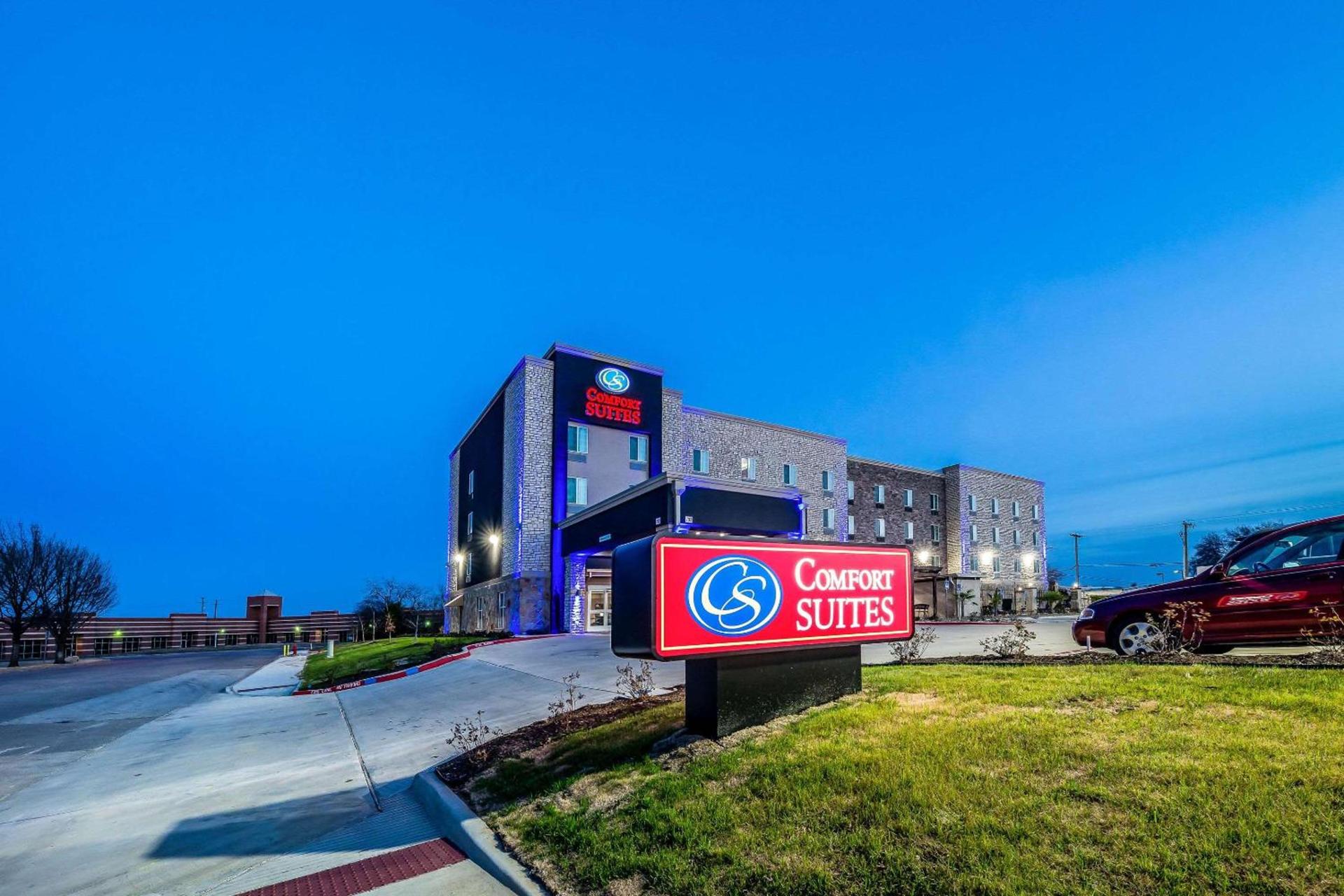 Comfort Suites Grand Prairie - Arlington North photo 4
