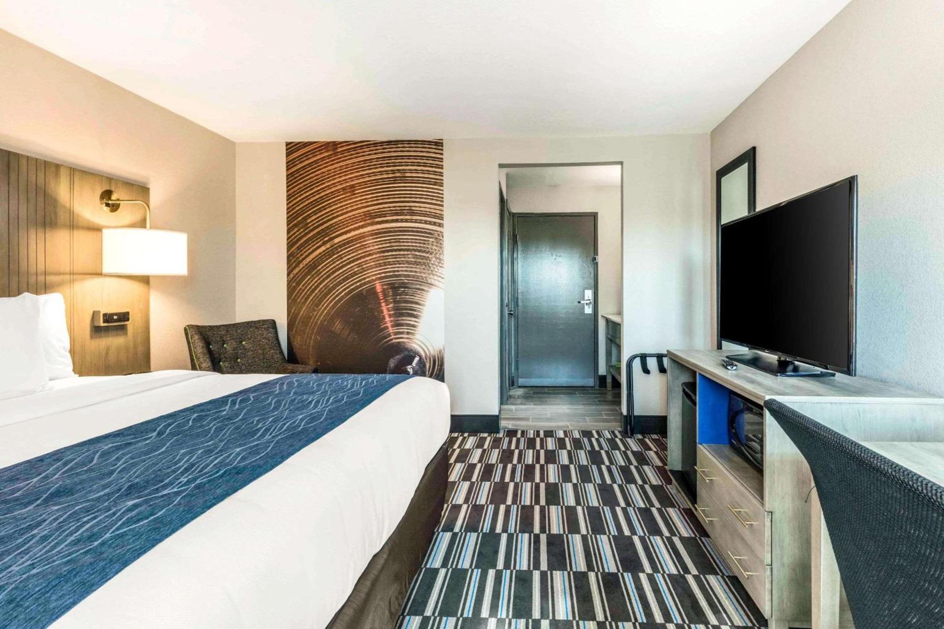 Comfort Inn Memphis Airport West photo 14