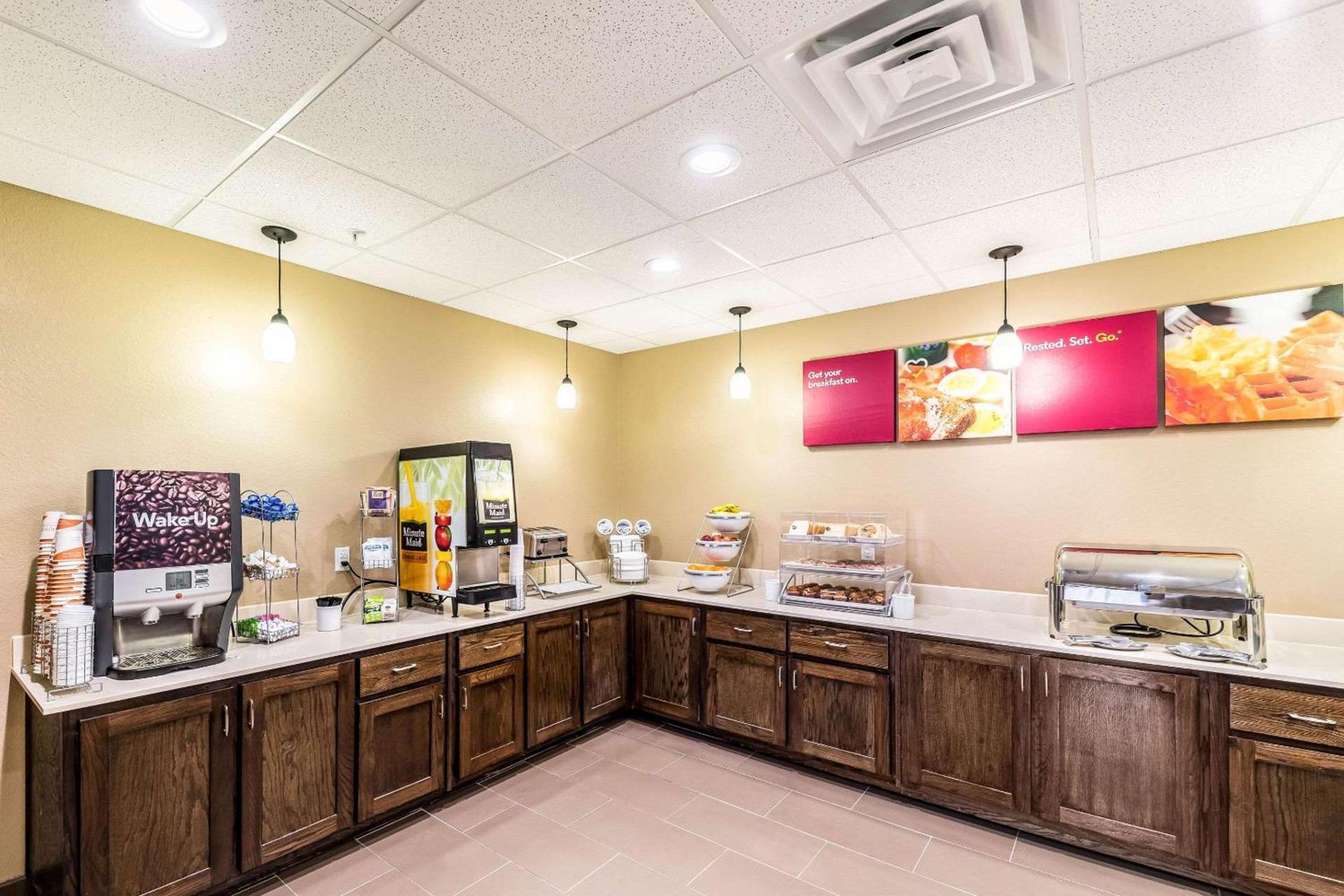 Comfort Suites Grand Prairie - Arlington North photo 39