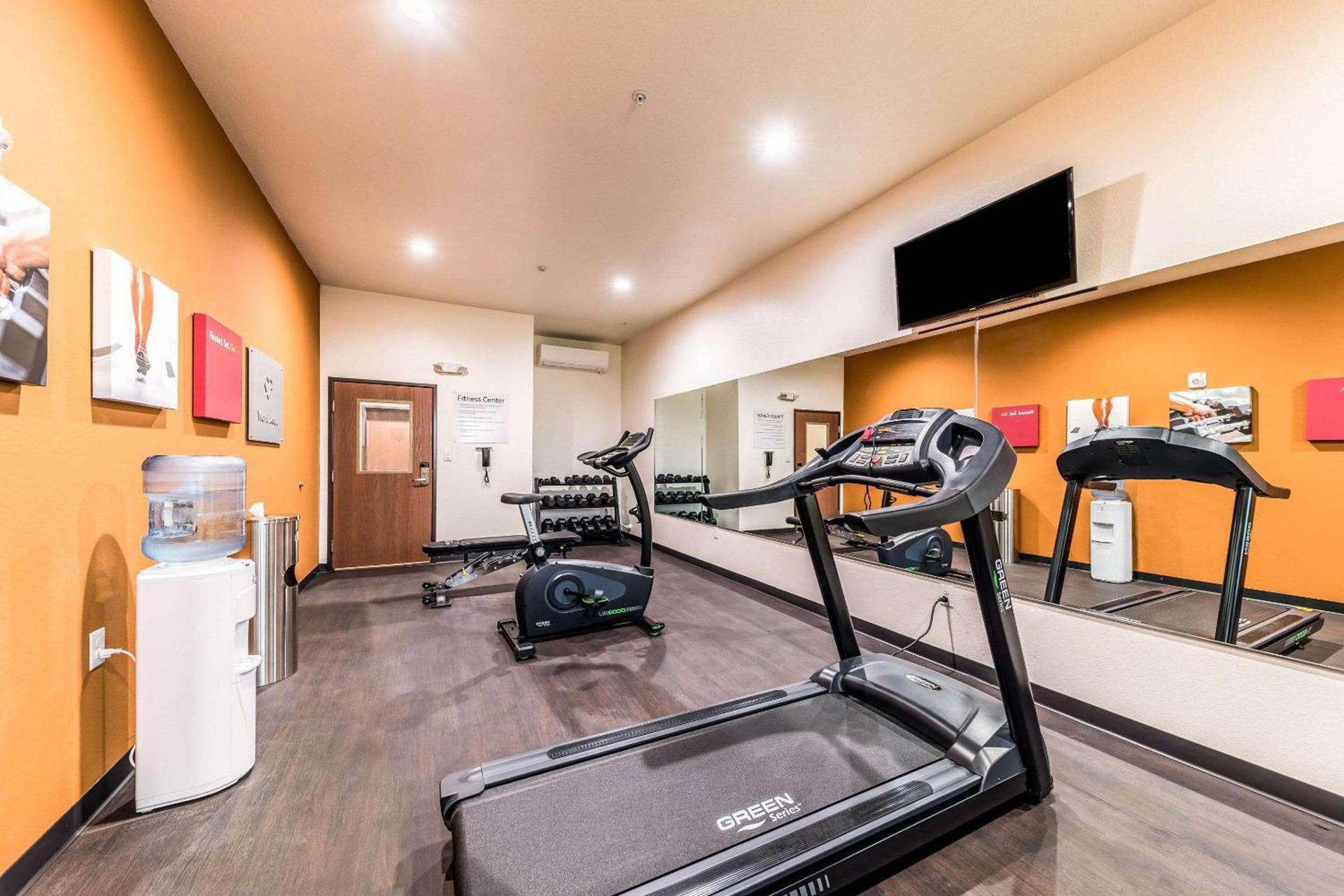 Comfort Suites Grand Prairie - Arlington North photo 34