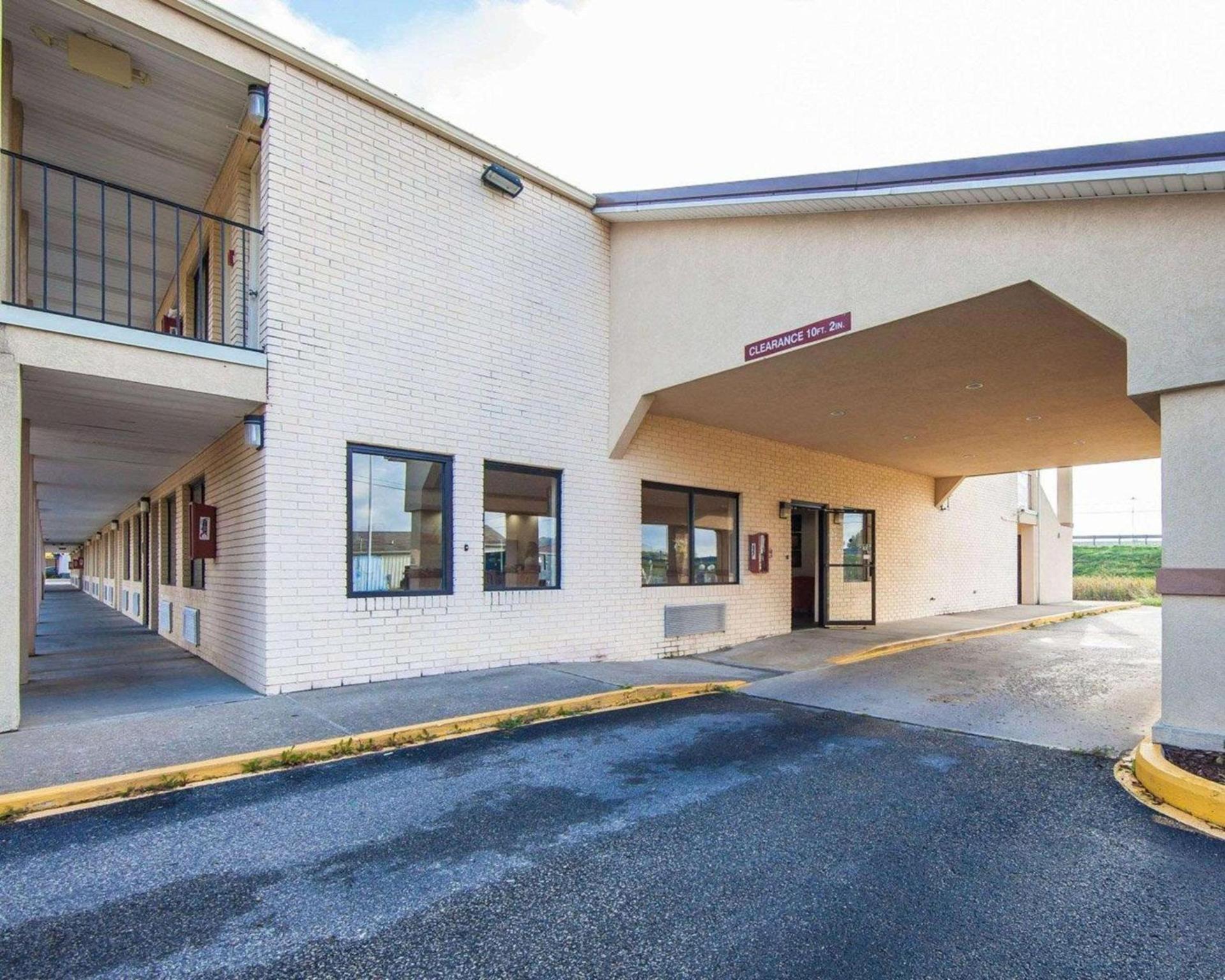 Americas Best Value Inn Grayson photo 11