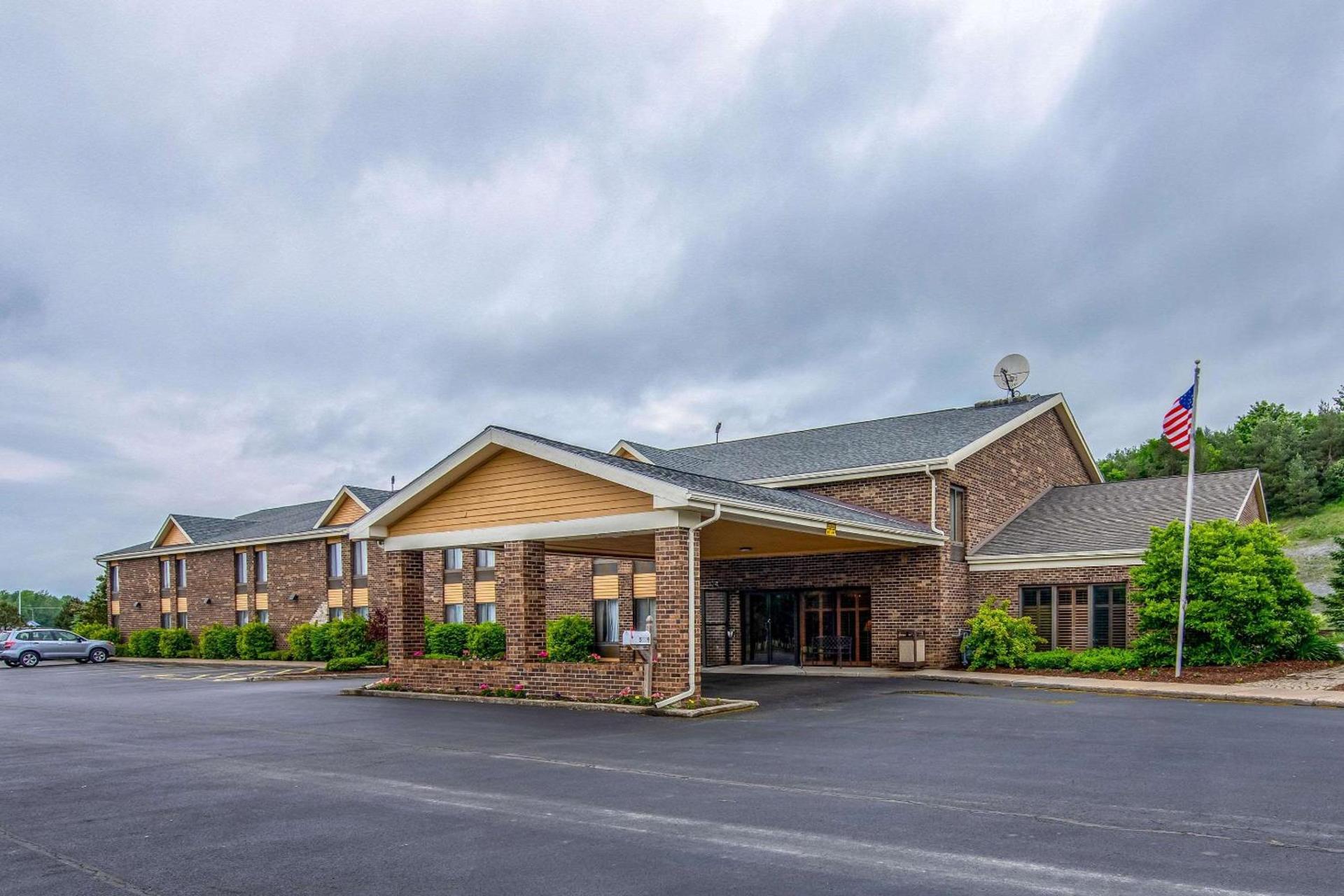 Quality Inn Tully I-81 photo 1