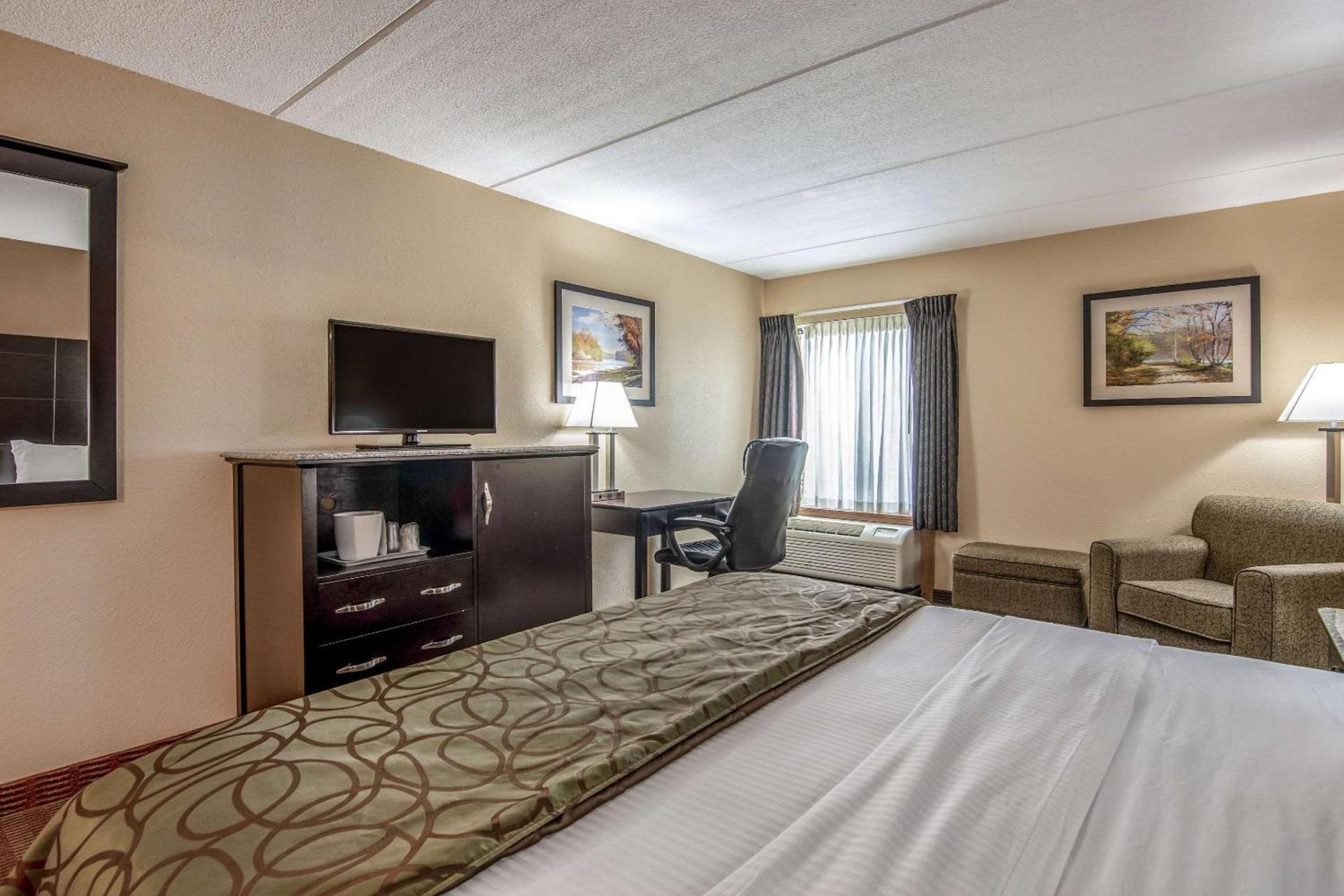 Quality Inn Tully I-81 photo 30