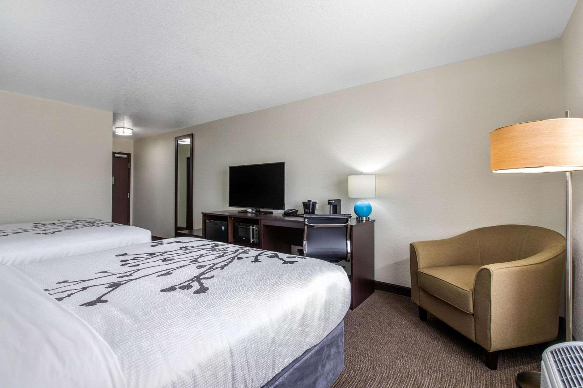 Sleep Inn and Suites - Ankeny photo 20
