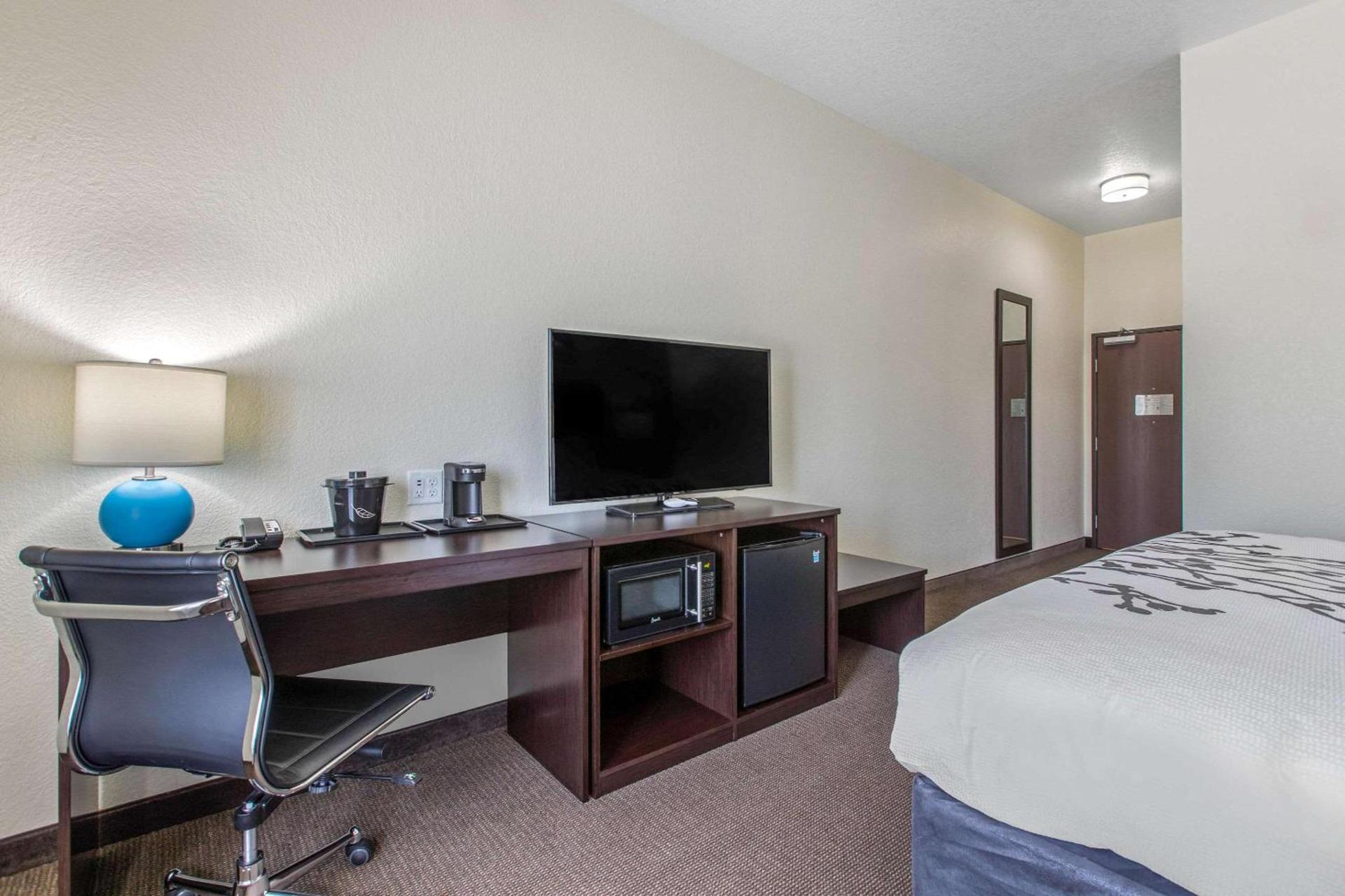 Sleep Inn and Suites - Ankeny photo 23