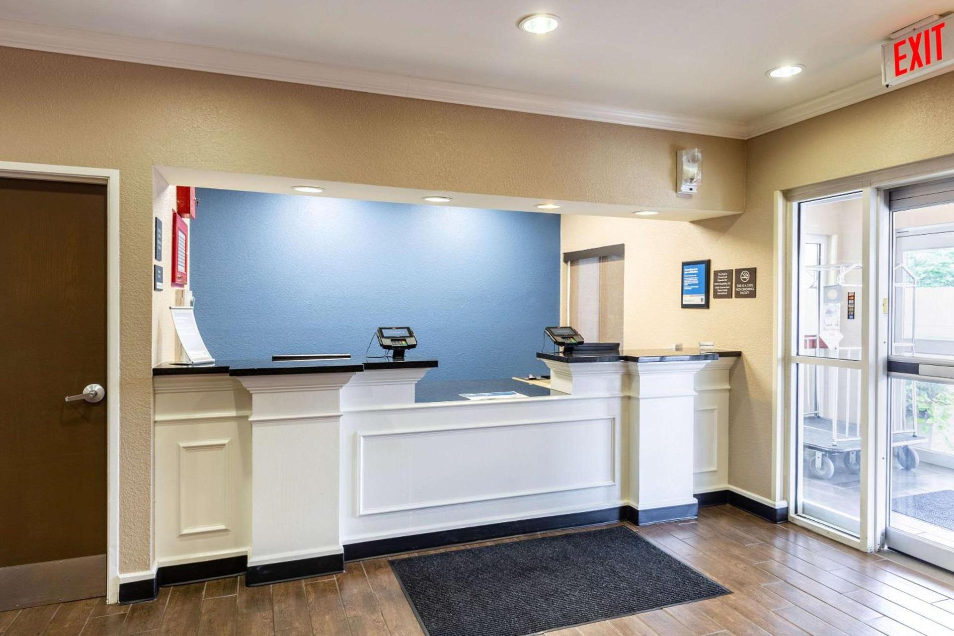 Comfort Inn South Tulsa - Woodland Hills photo 4