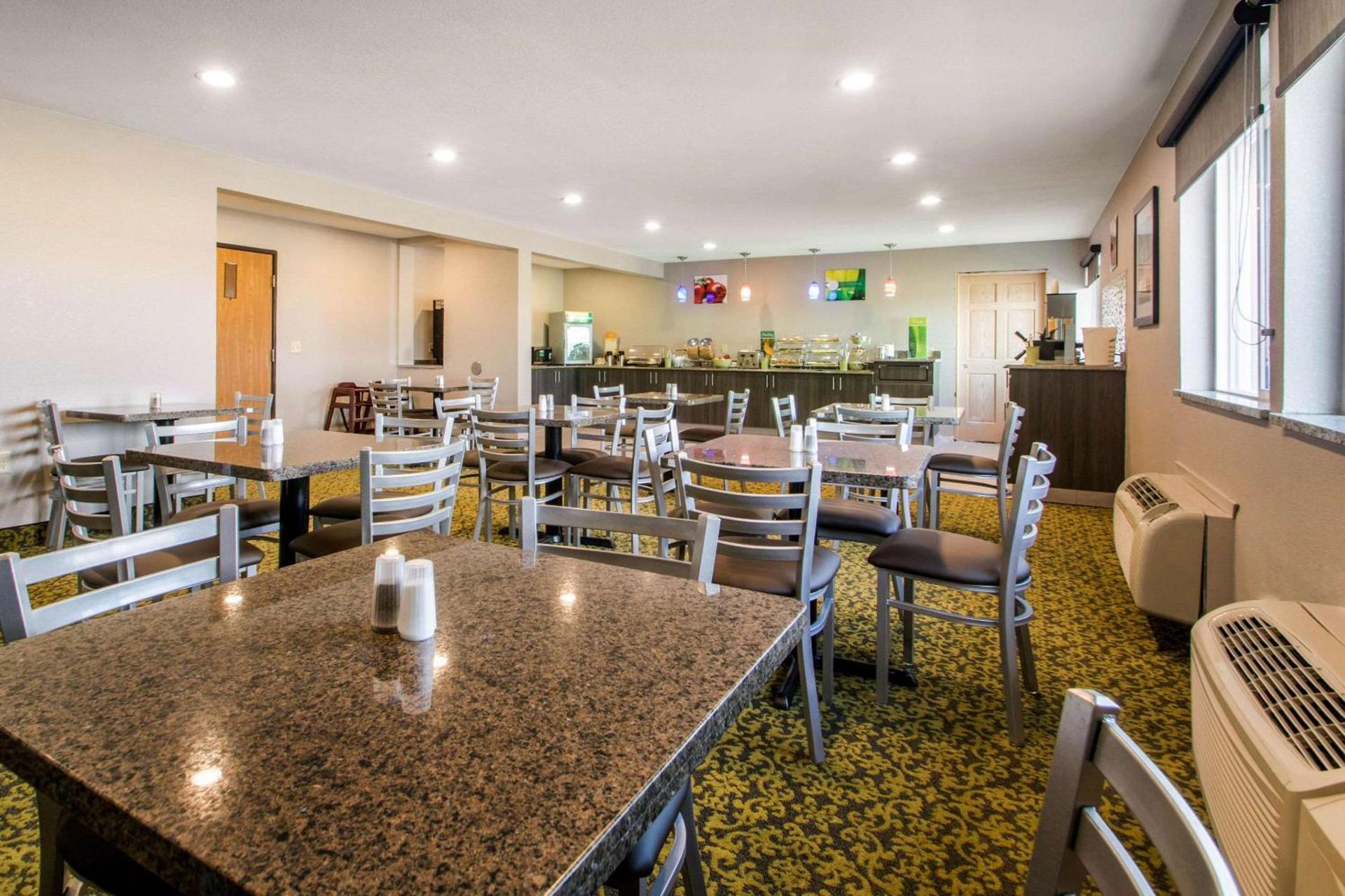 Quality Inn Madison West Near University Area photo 2
