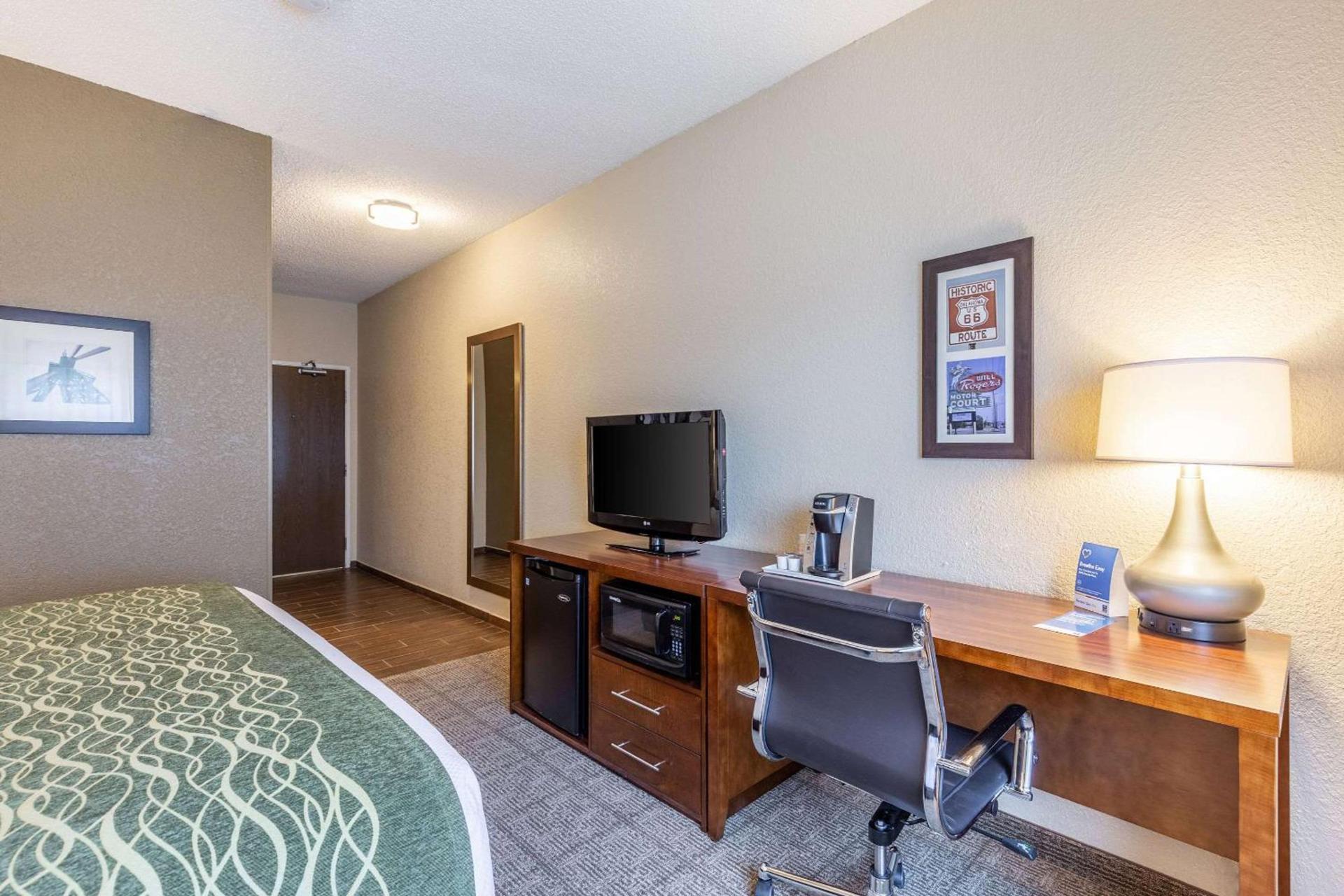 Comfort Inn South Tulsa - Woodland Hills photo 10