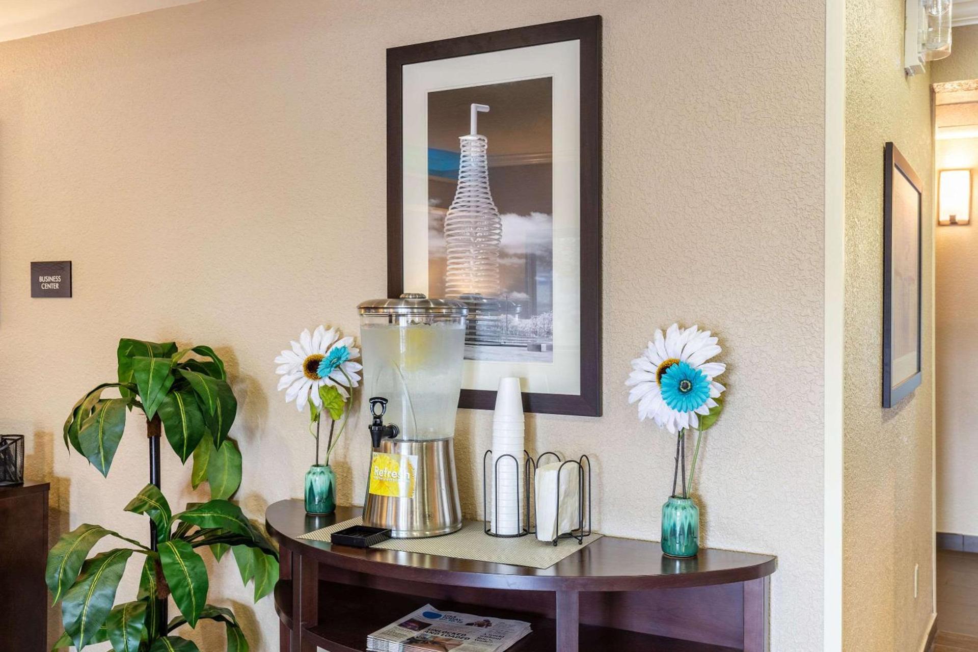 Comfort Inn South Tulsa - Woodland Hills photo 6