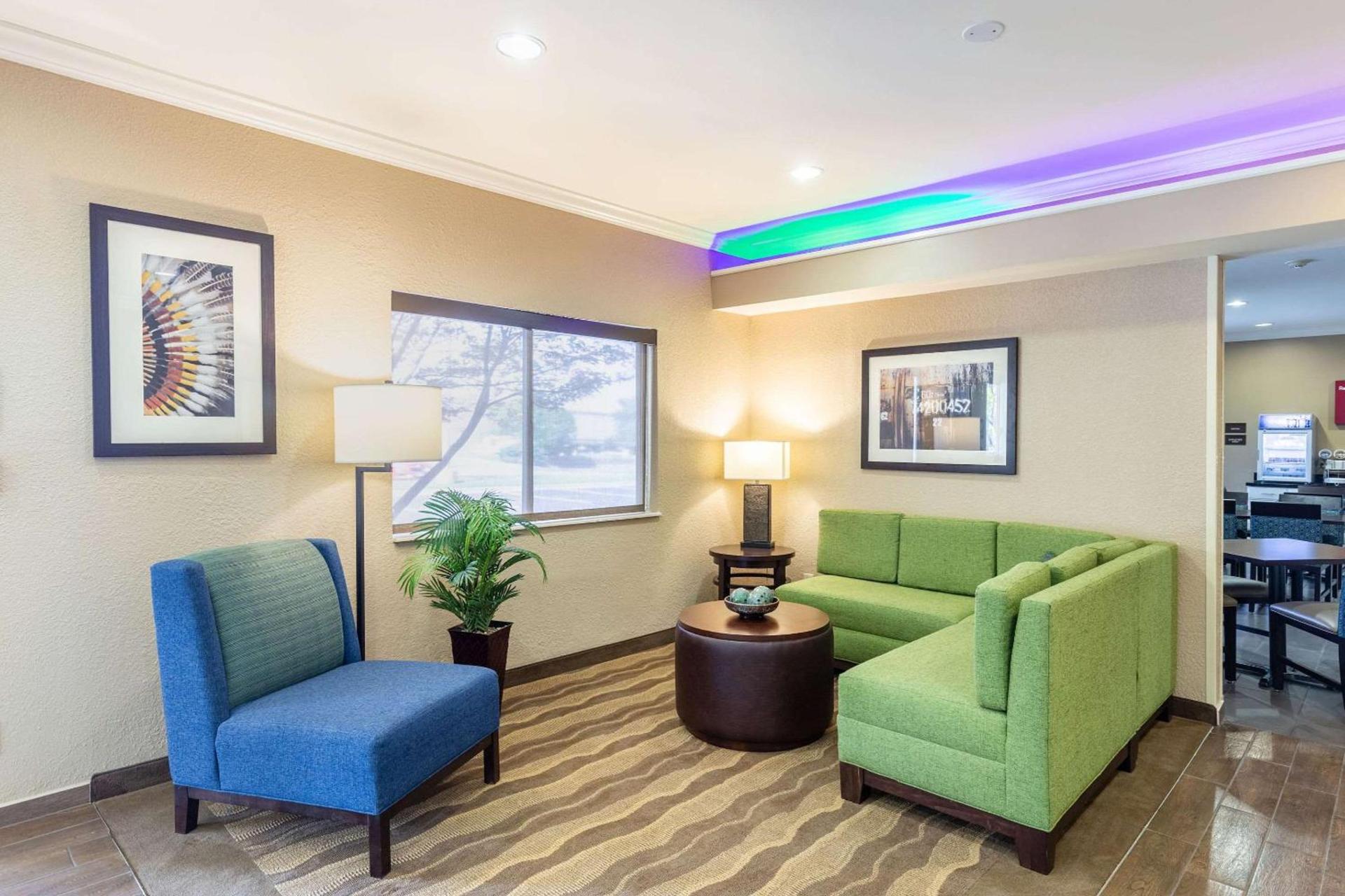 Comfort Inn South Tulsa - Woodland Hills photo 5