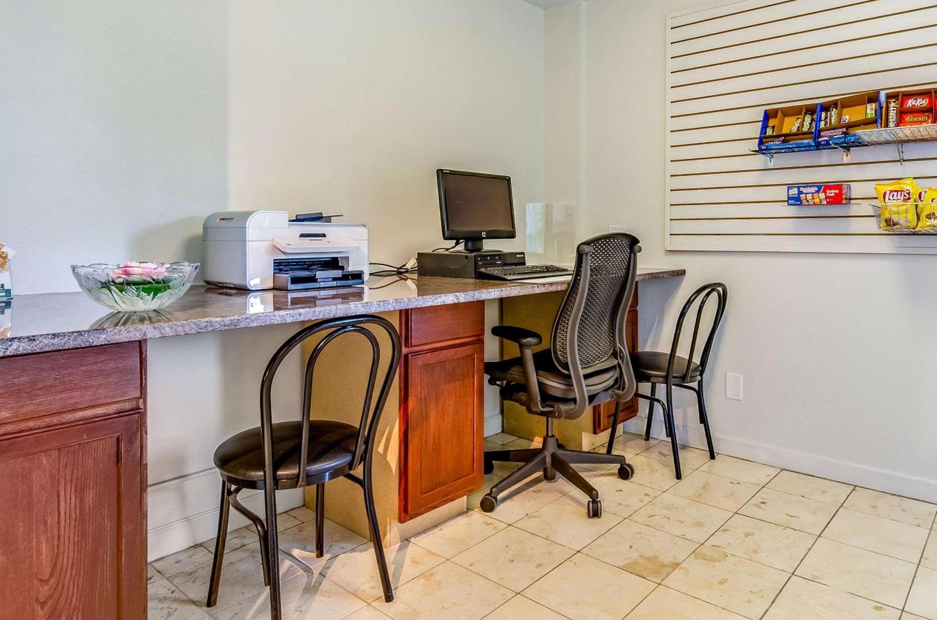 Quality Inn & Suites Creedmoor - Butner photo 32